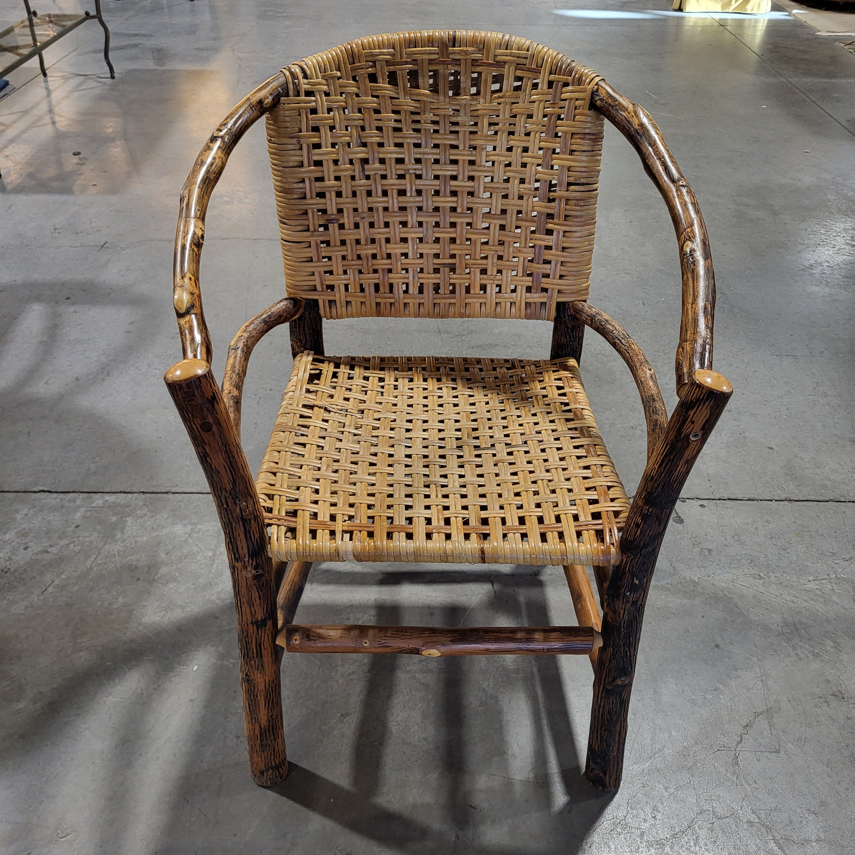 Round Wood & Hickory Table with 4 Chairs Dining Set 41" Diameter x 29"