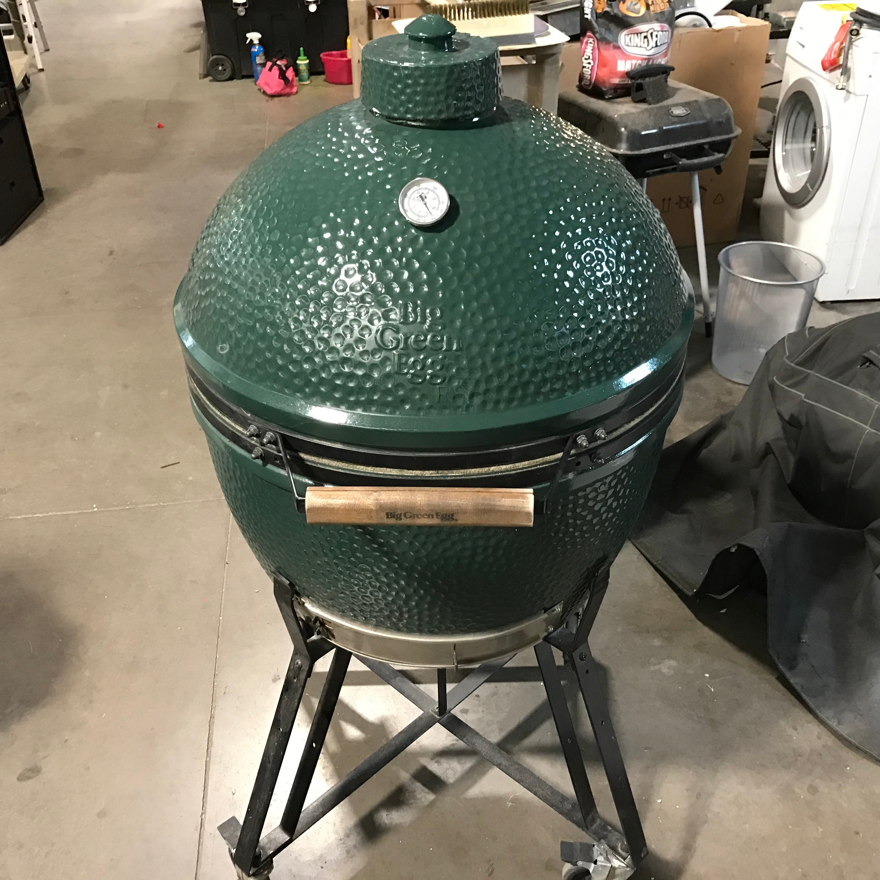 XL Big Green Egg Grill ( With Pizza Acc.) 26"x 52"
