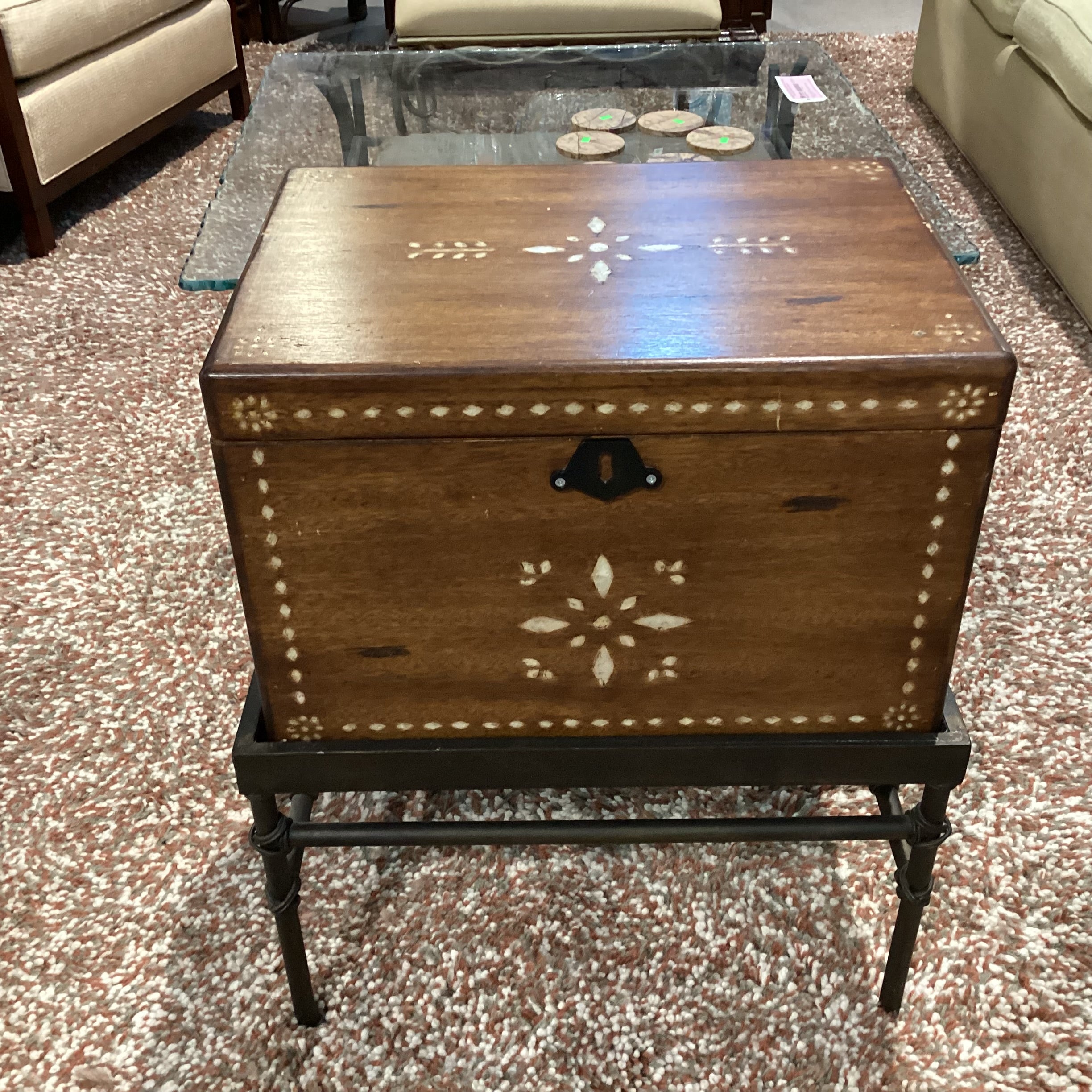 Carved Wood with Shell Like Embellish Compartment & Tray Storage with Iron Stand Trunk 22.5"x 16"x 27.5"