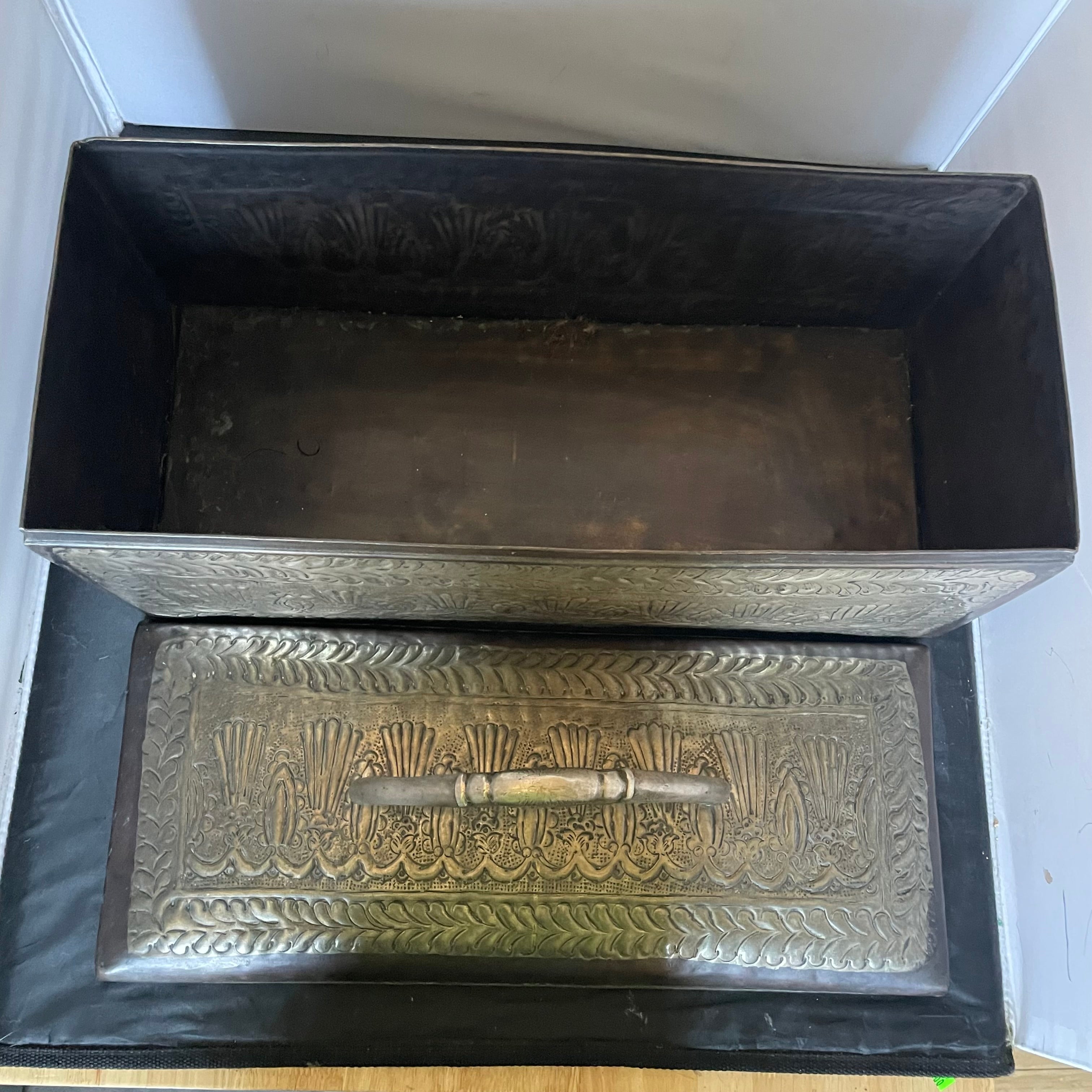 Silver/Copper Tones Metal Ornate Design Lidded Storage Box/Casket, 19.5"x8"x 14"