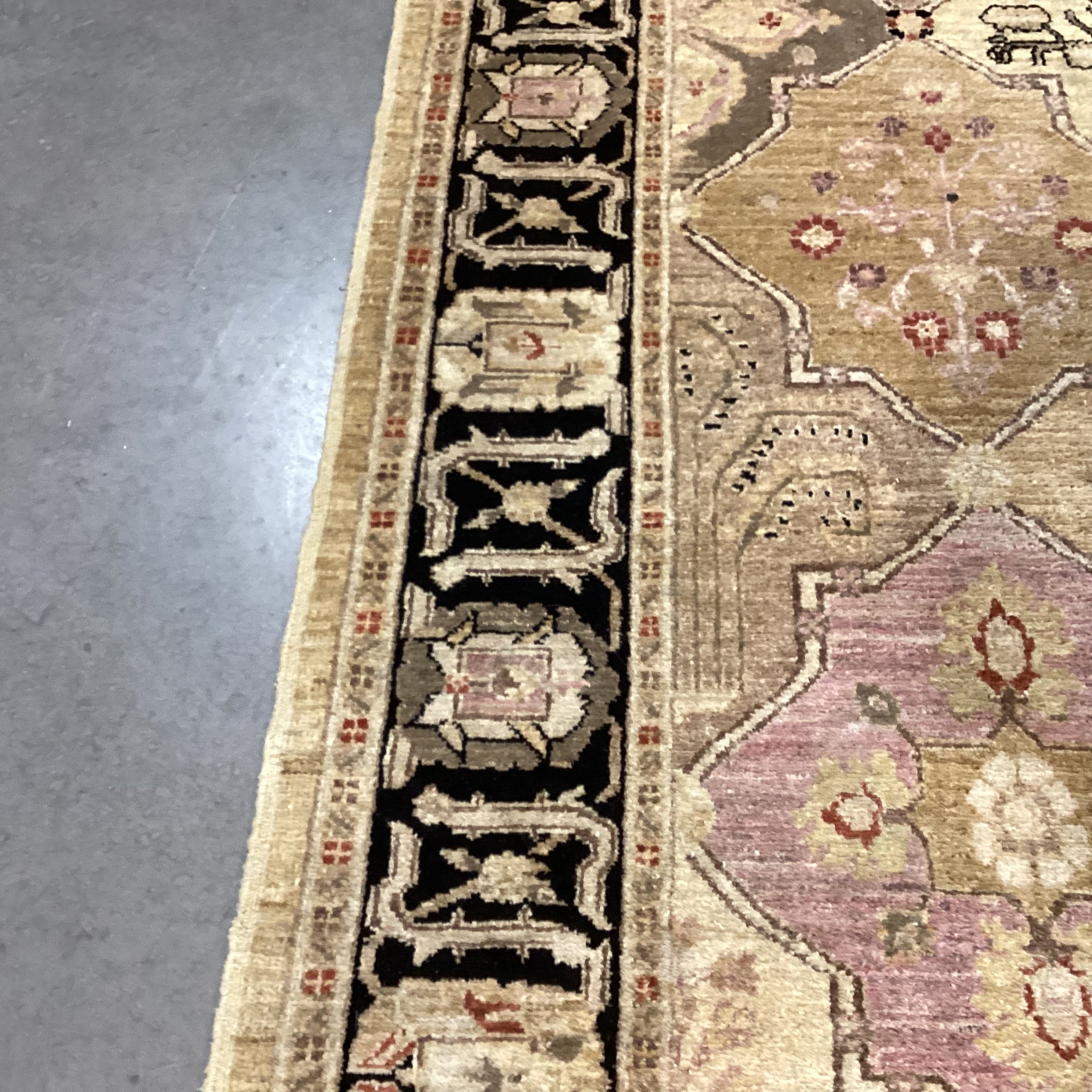 Gold Black Lavender Hand Woven Wool Rug 4'5"x 6'8"