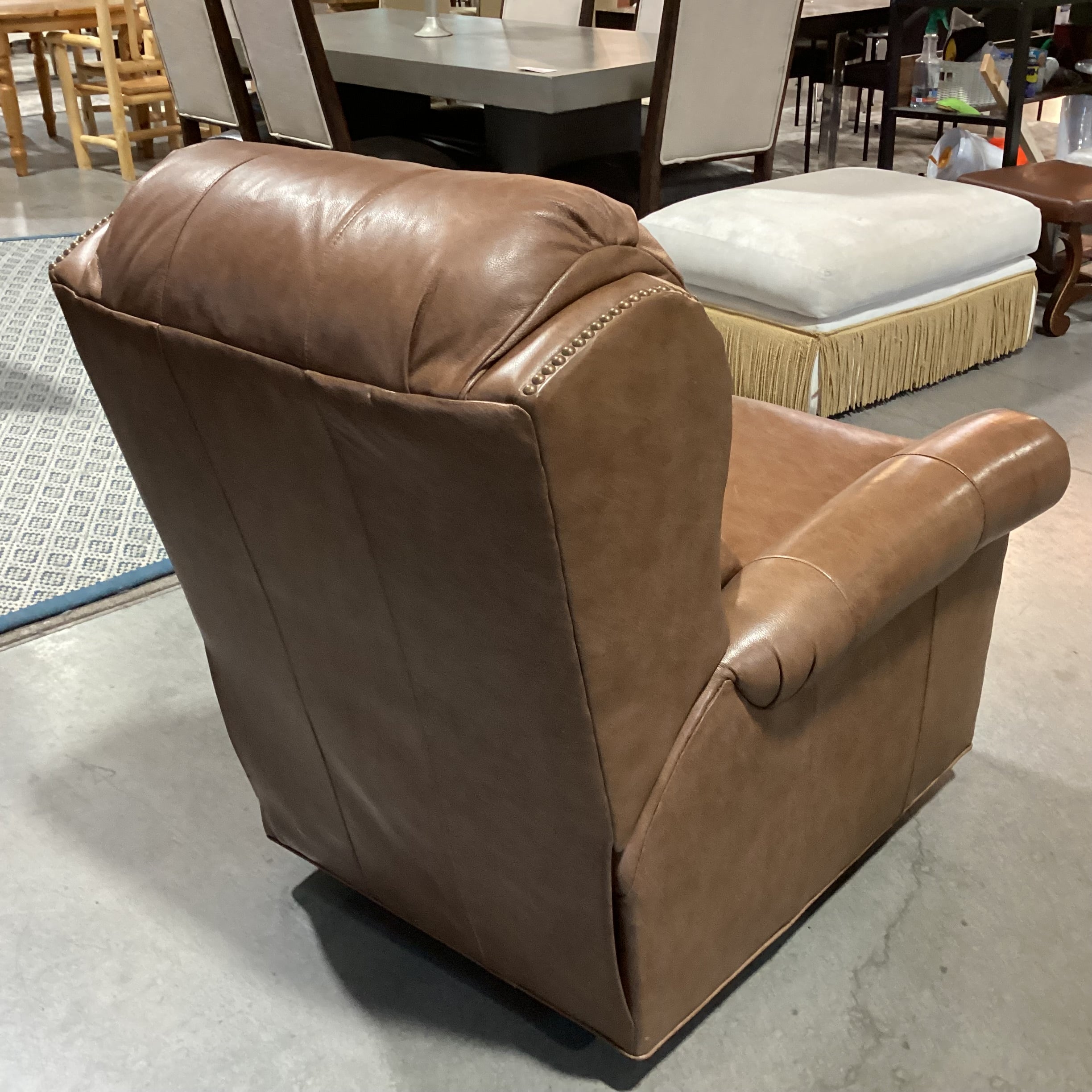 Bradington Young Tan Leather Nailhead Swivel Rock Recliner Chair 36"x 38"x to 68"x 41"
