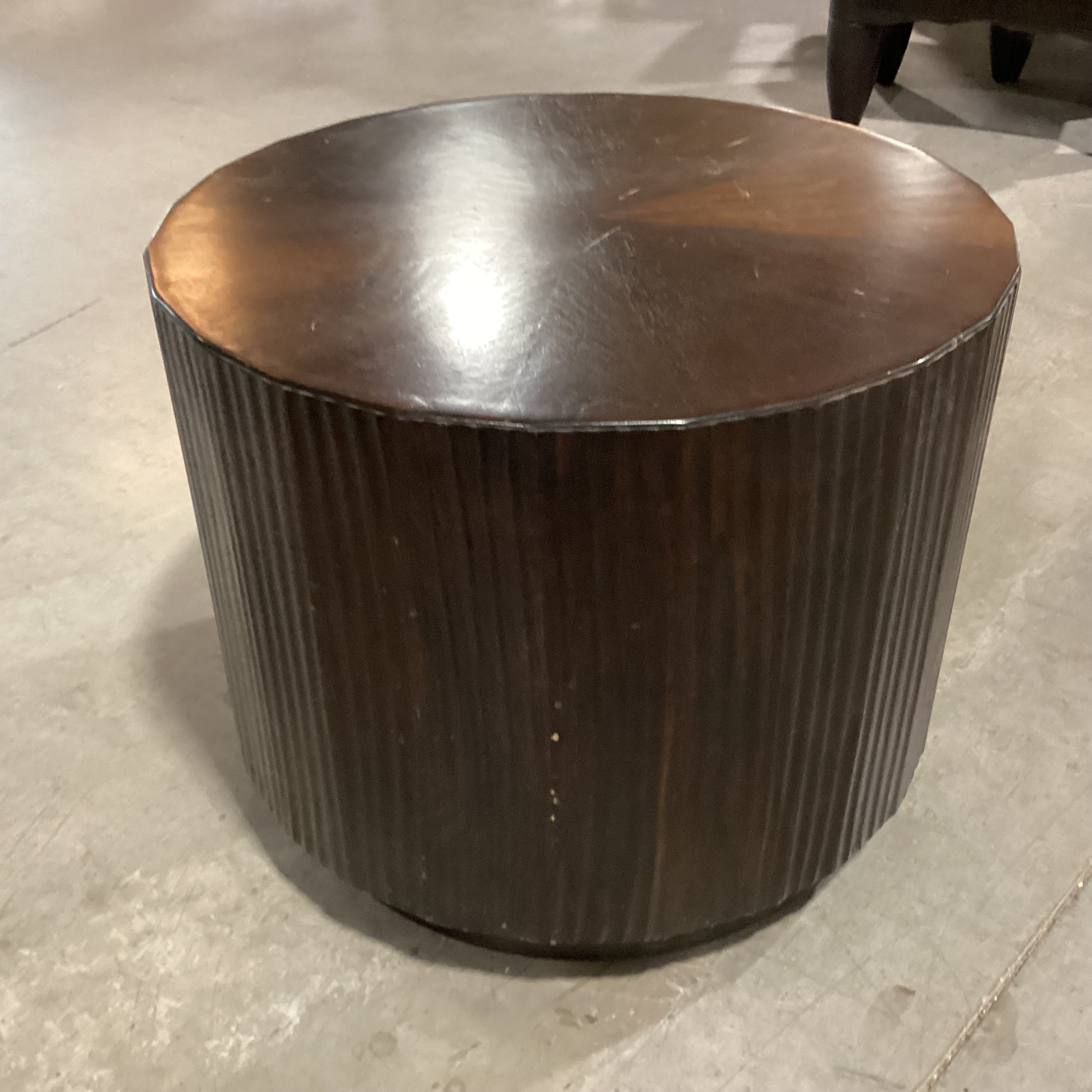Finished Wood & Veneer Round with Ribbed Sides End Table 25" Diameter x 20"