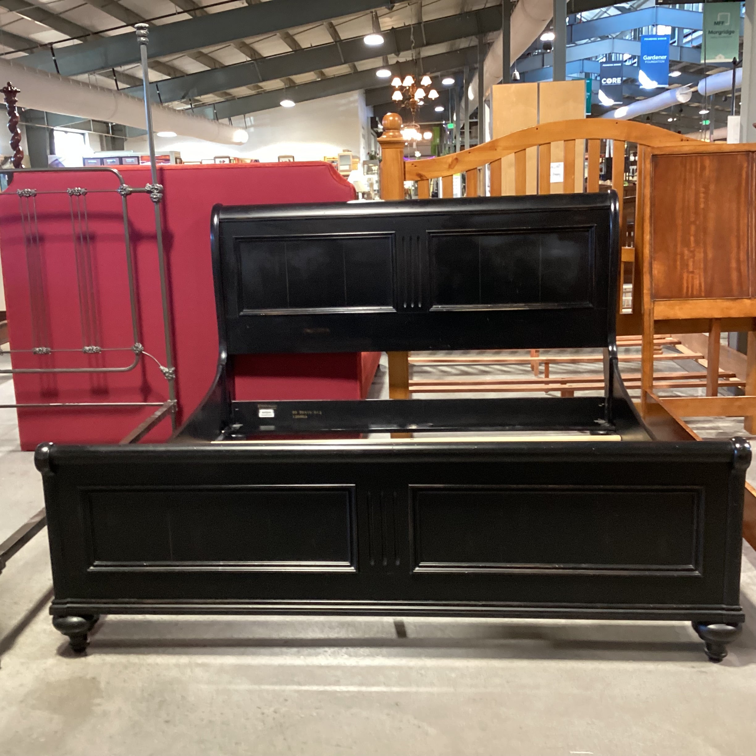 KING Ethan Allen Black Finish Wood Panel Detail Sleigh Bed Set 81"x 90"x 52"