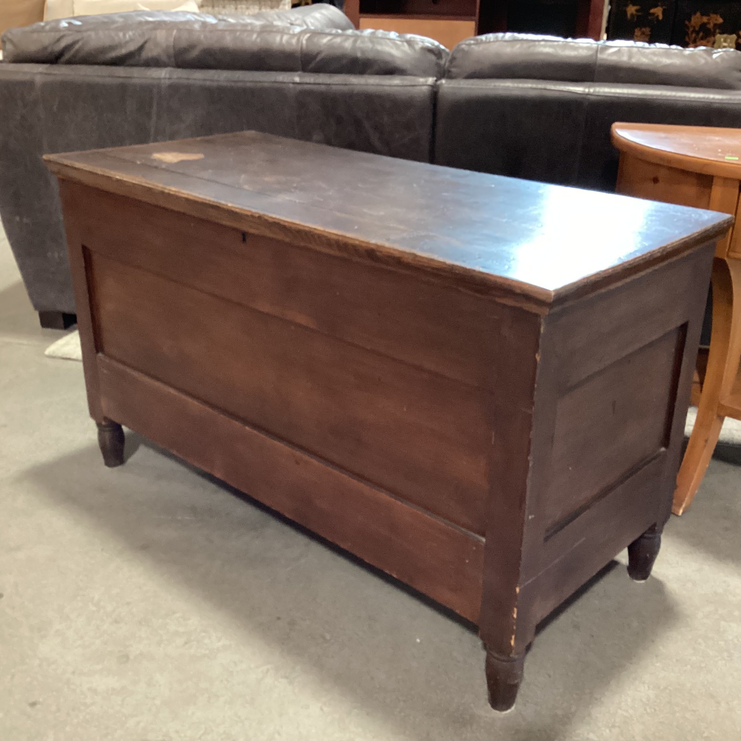 Antique Dark Finish Wood Chest Trunk 44"x 20"x 26.5"