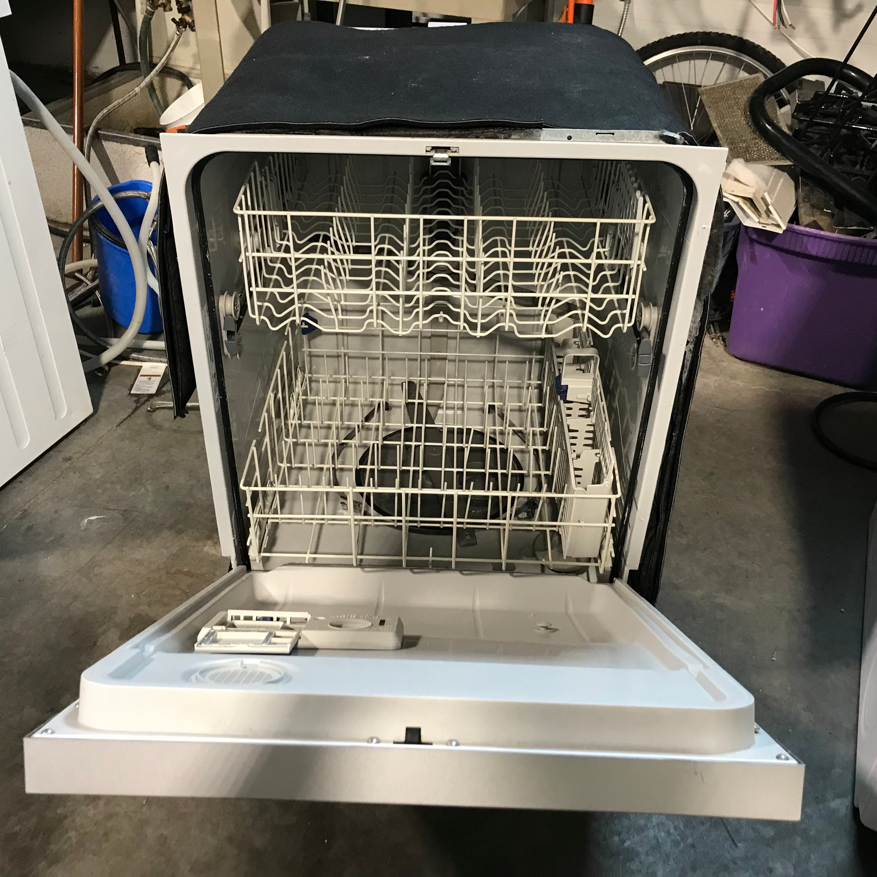 Whirlpool Stainless Steel Dishwasher 24"x 24"x 34"