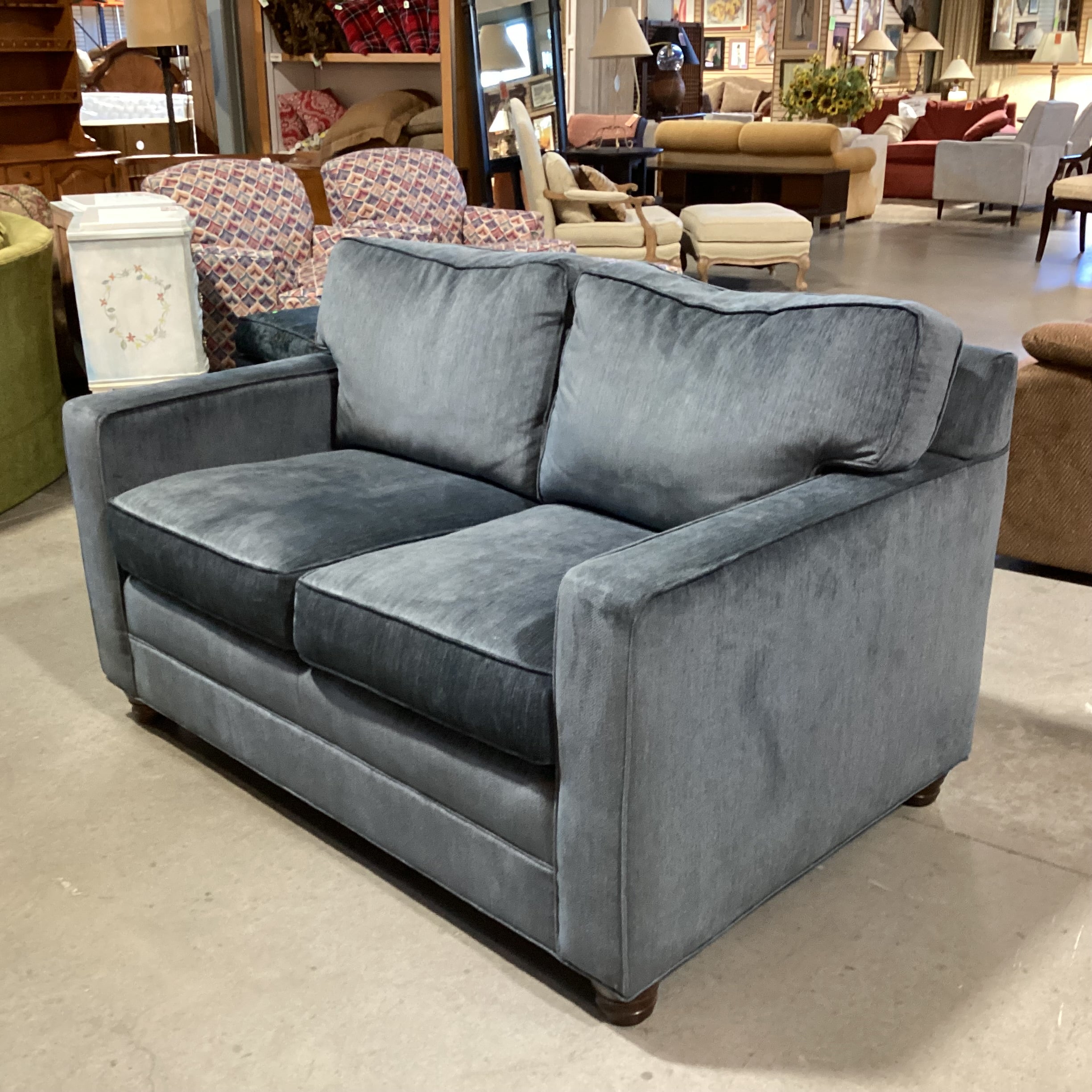Kravet Furniture Blue Chenille Woven Down Mix Loveseat Sofa 58"x 38"x 33"