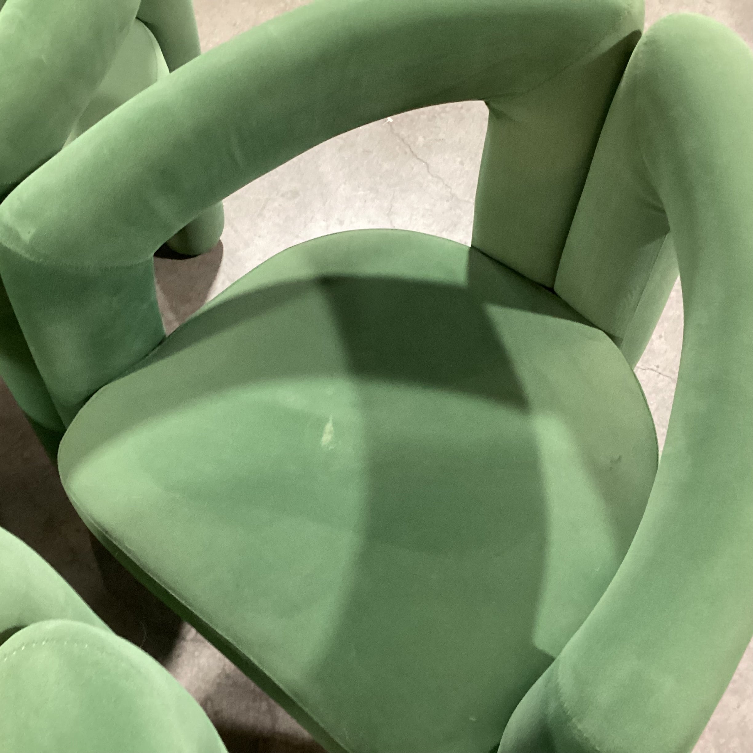 SET of 4 Mid Century Style Green Velvet Dining Chairs 24"x 20"x 29"
