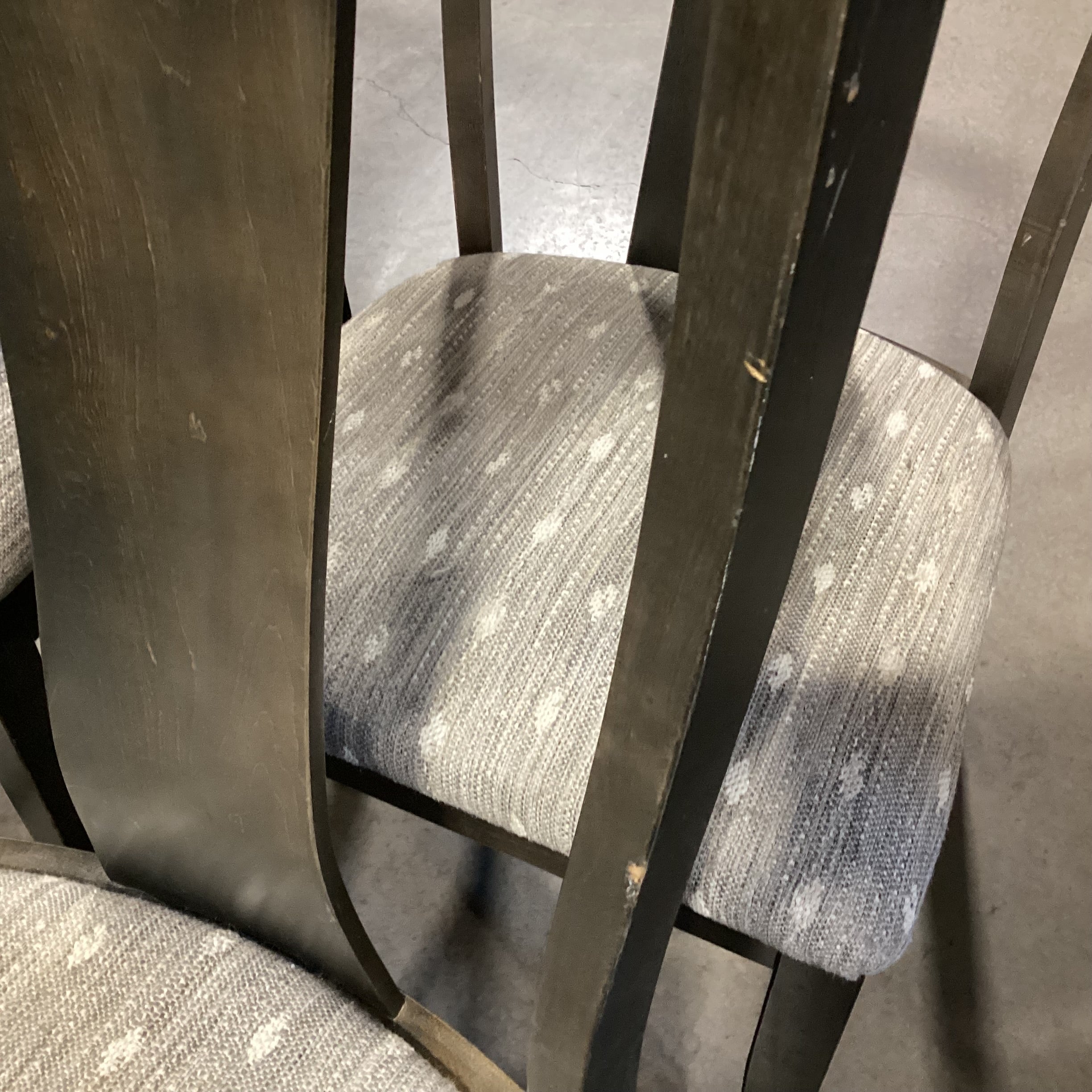 SET of 4 Bassett Dark Washed Finish Wood & Grey Cream Woven Seat Dining Chairs 19"x 20"x 42"