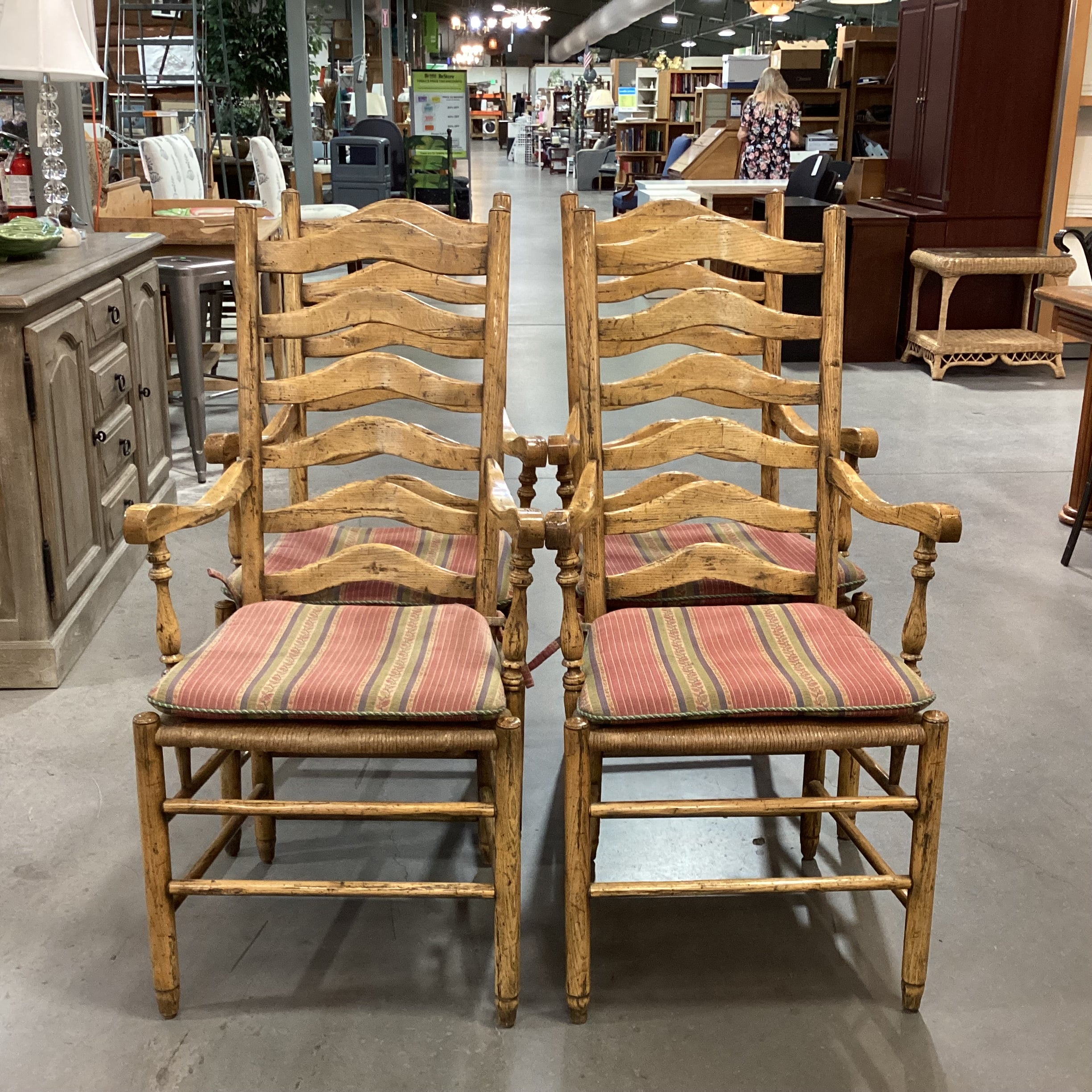 SET of 4 Vintage Light Antiqued Distressed Finish Ladder Back with Rush Seat Armed Dining Chairs 24"x 24"x 46"
