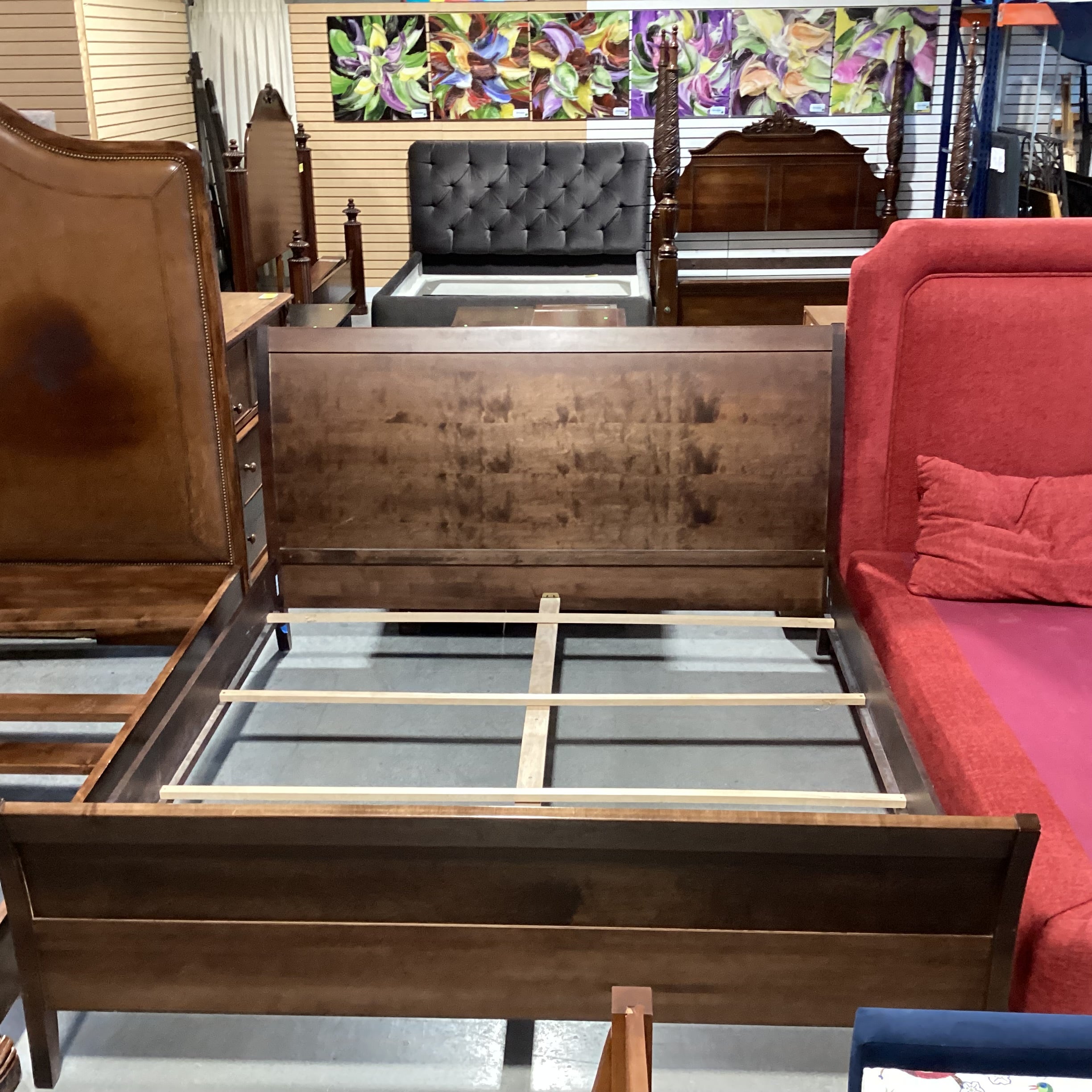 Baronet King Solid Dark Finnish Wood Sleigh Style Bed Set 79.5"x 94.5"x 46.5"