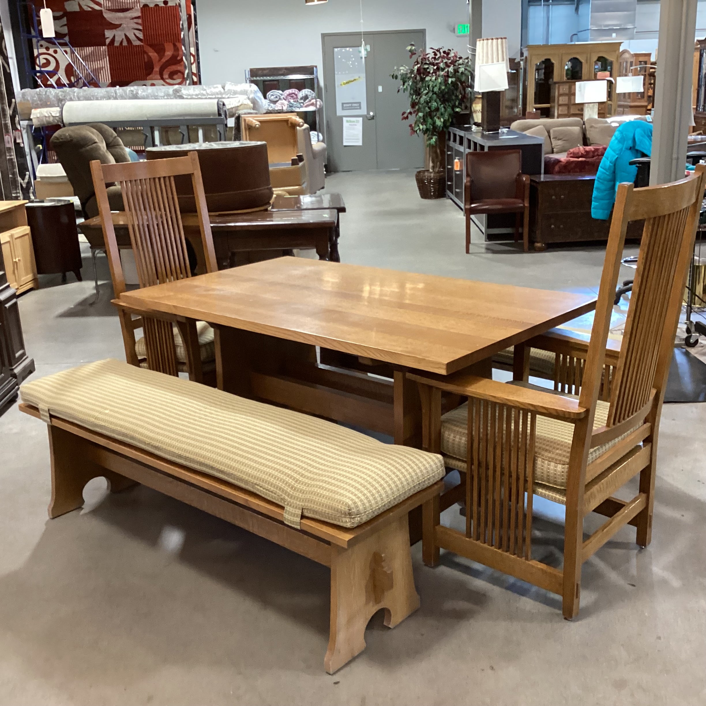 Stickley Mission Oak Table with 2 Arm Chairs & 2 Benches Dining Set 62"x 36"x 30"