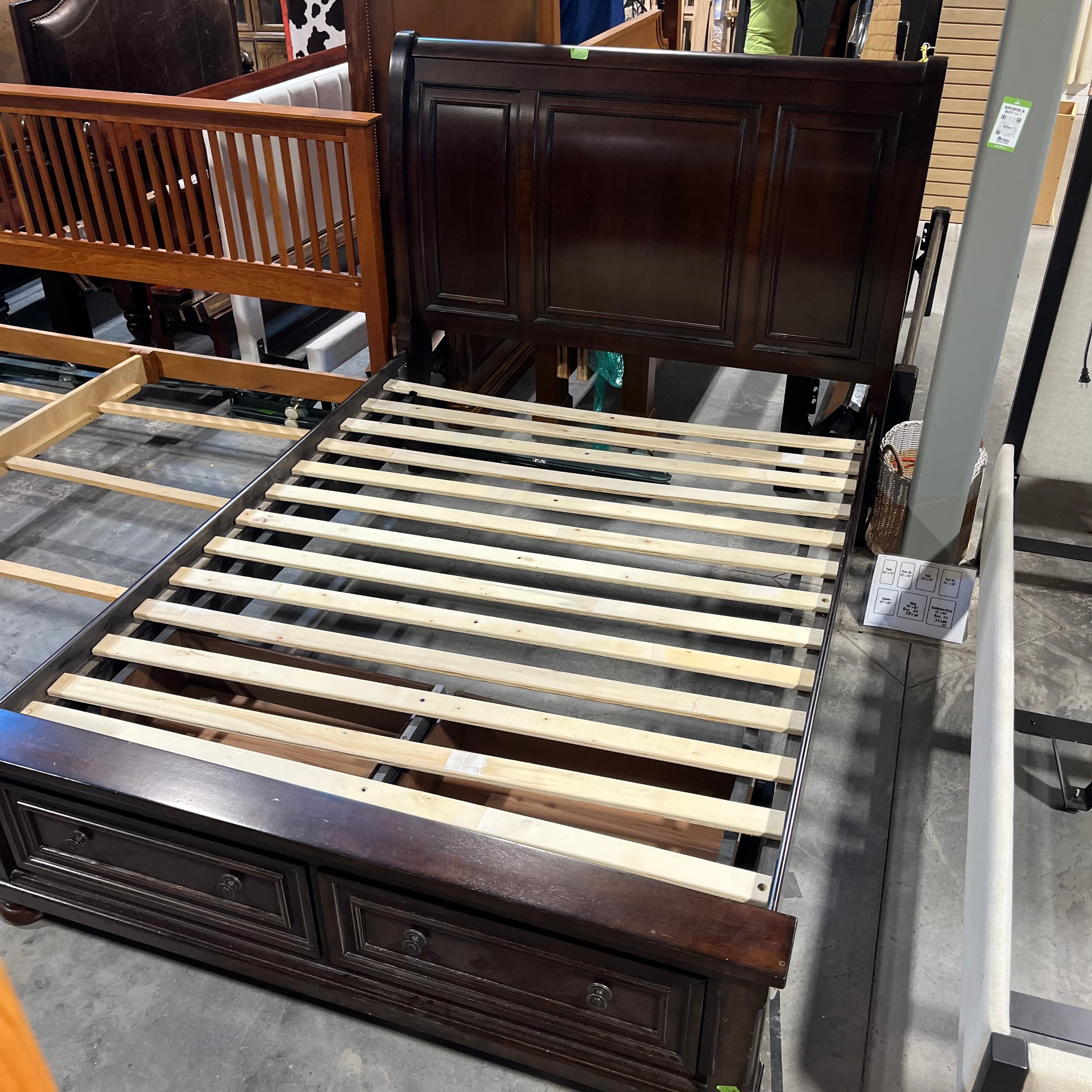 QUEEN Solid Dark Finish Wood with 2 Drawer Foot Board Bed Set 65.5"x 92"x 57.5"