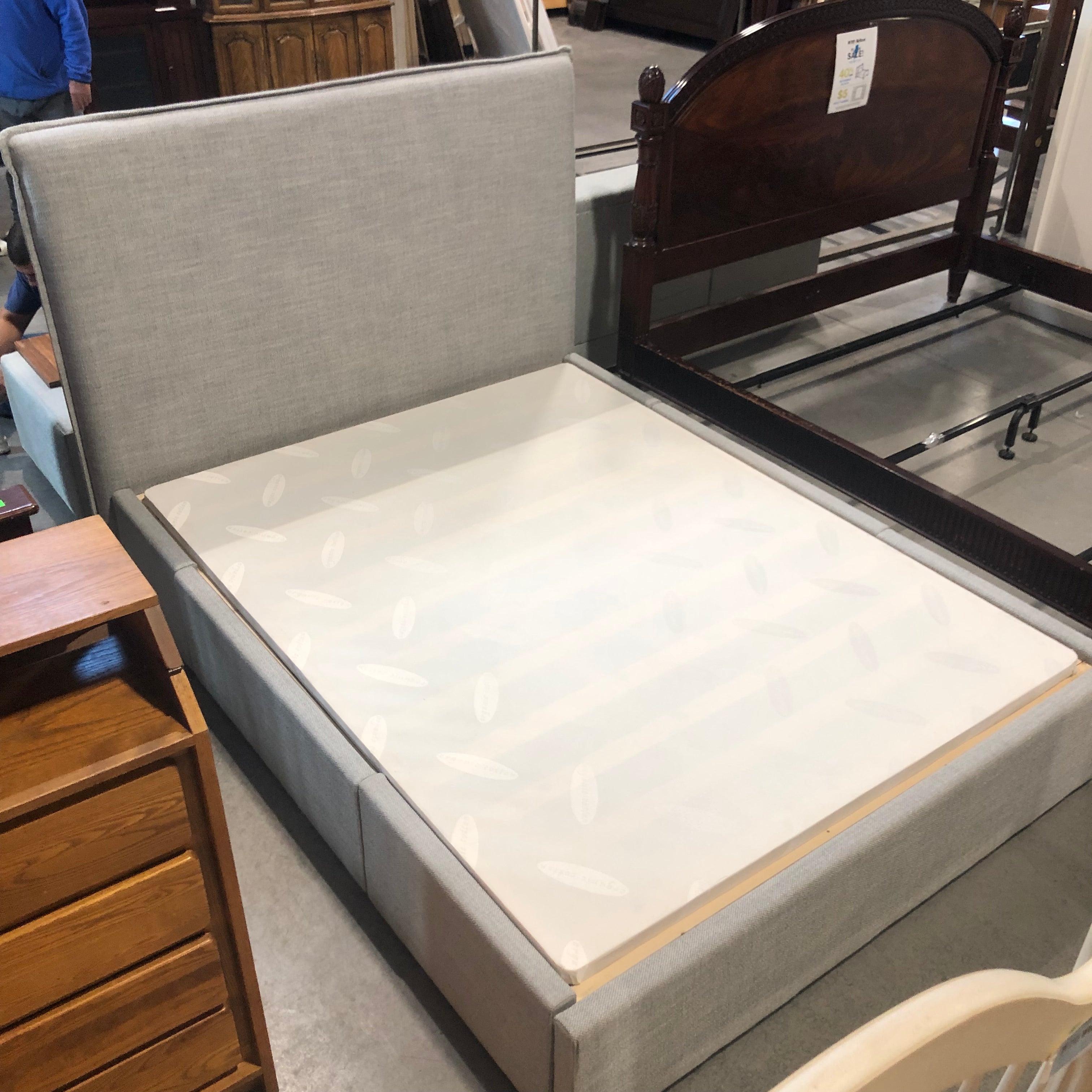 Queen Crate & Barrel Arvada Flange Upholstered 3 Drawer Storage Bed Set 95.5"x 66.5"x 45"