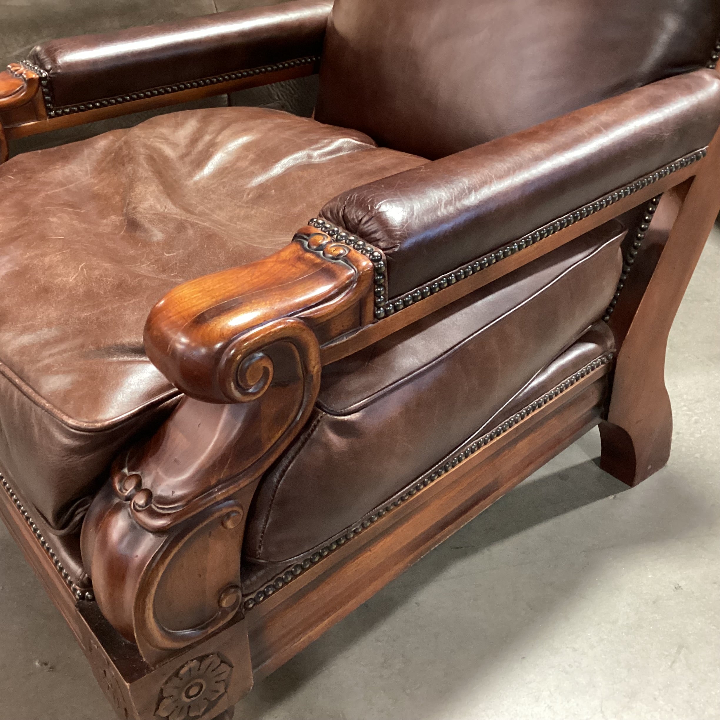 Carved Wood Leather Nailhead Down Mix with Ottoman Chair 36"x 44"x 40"
