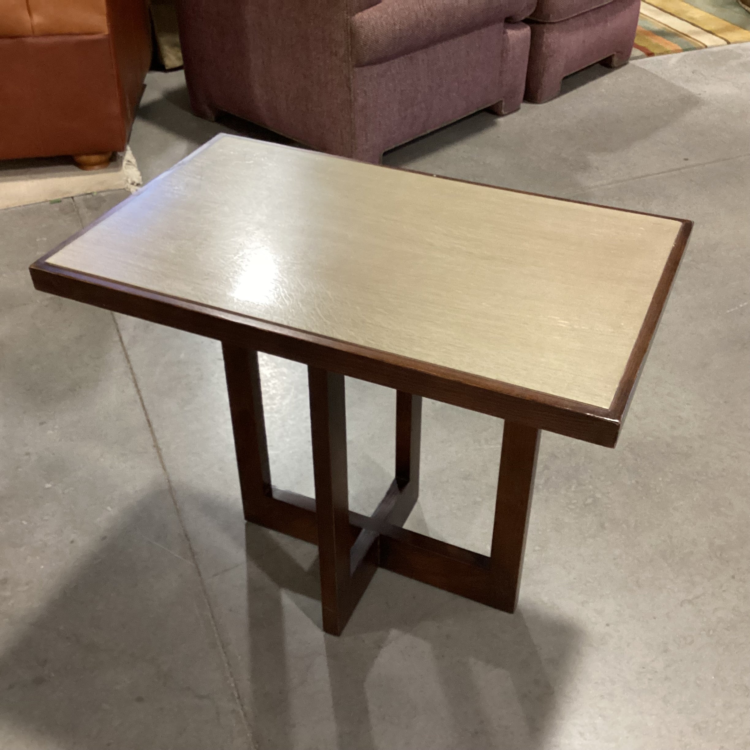 Hickory Chair Dark & Grey Tone Finish Walnut End Table 31"x 19"x 26"