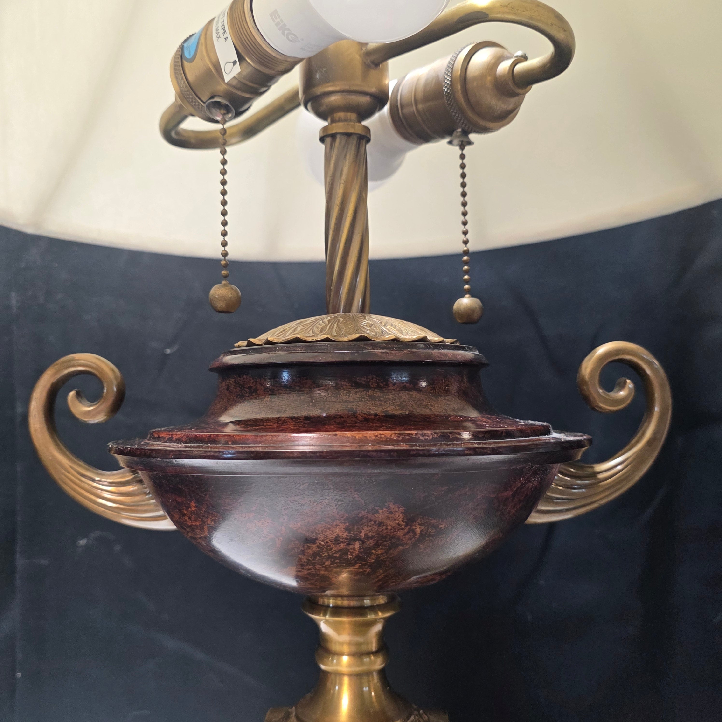 Roman Revival Double Light Marbled Pattern Table Lamp 15"Dx27"