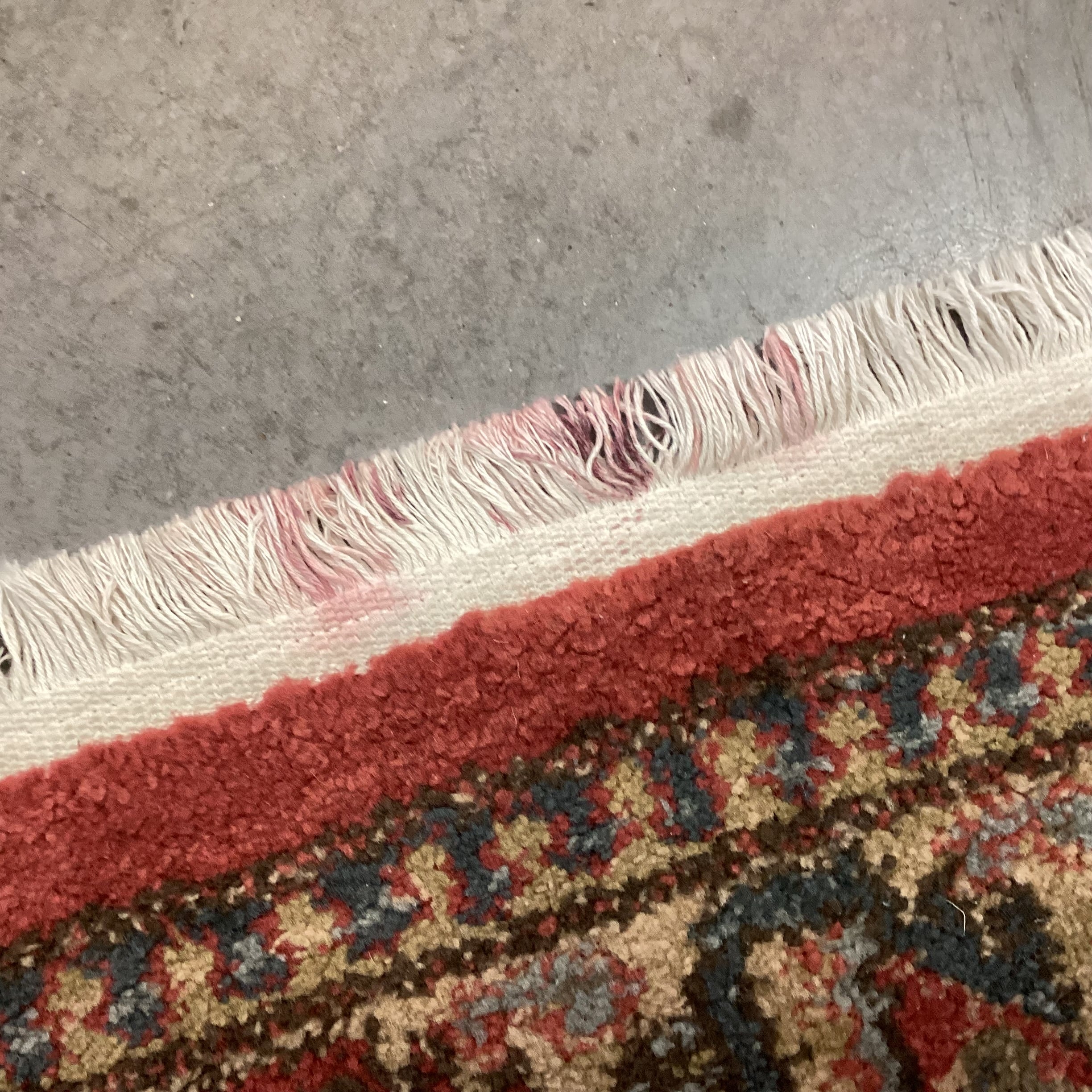 Unique Loom Serapi Collection Red Gold Blue Poly Rug 3'x 5'