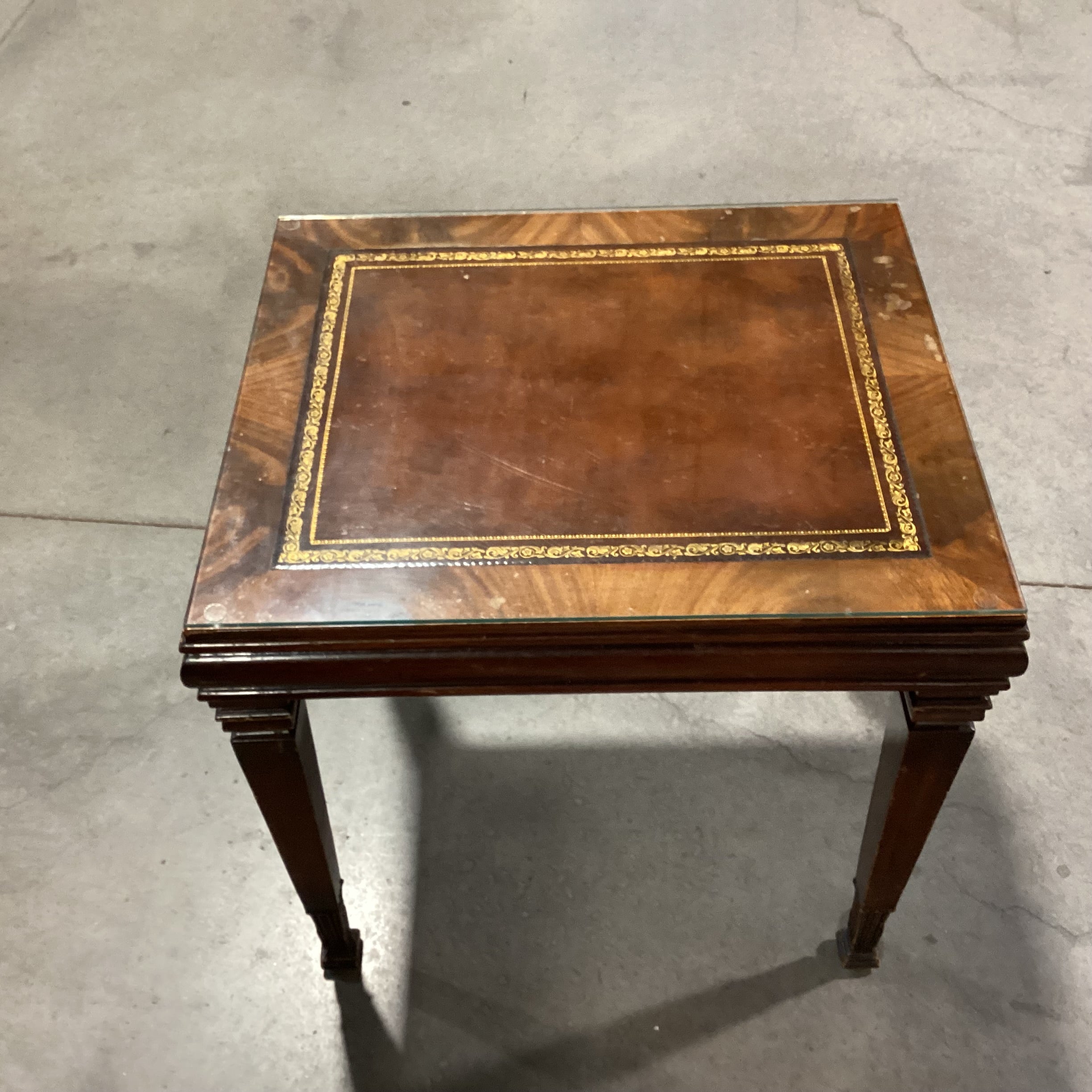 Vintage Finished Carved Wood Veneer Band & Inset Leather Glass Top End Table 27"x 23"x 27"