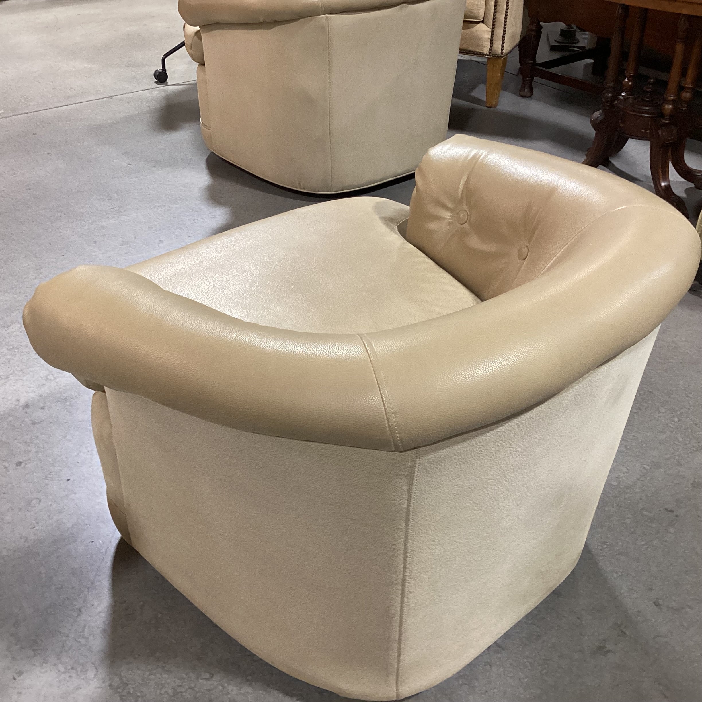 Blonde Faux Textured Leather Button Back Swivel Chair 36"x 34"x 27"