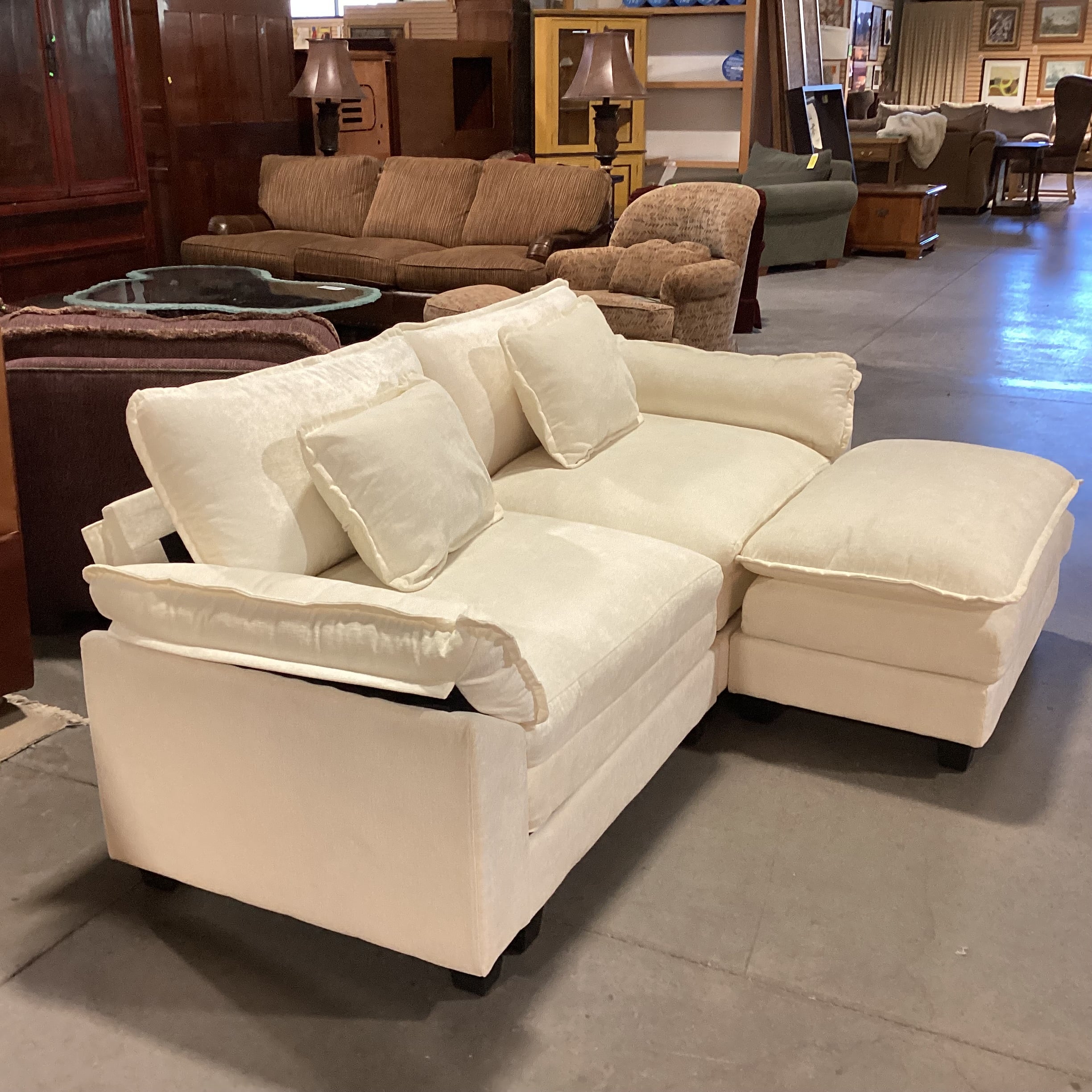 Cream Chenille Woven 3 Piece Modular with Ottoman Sofa 86"x 37"x 32"