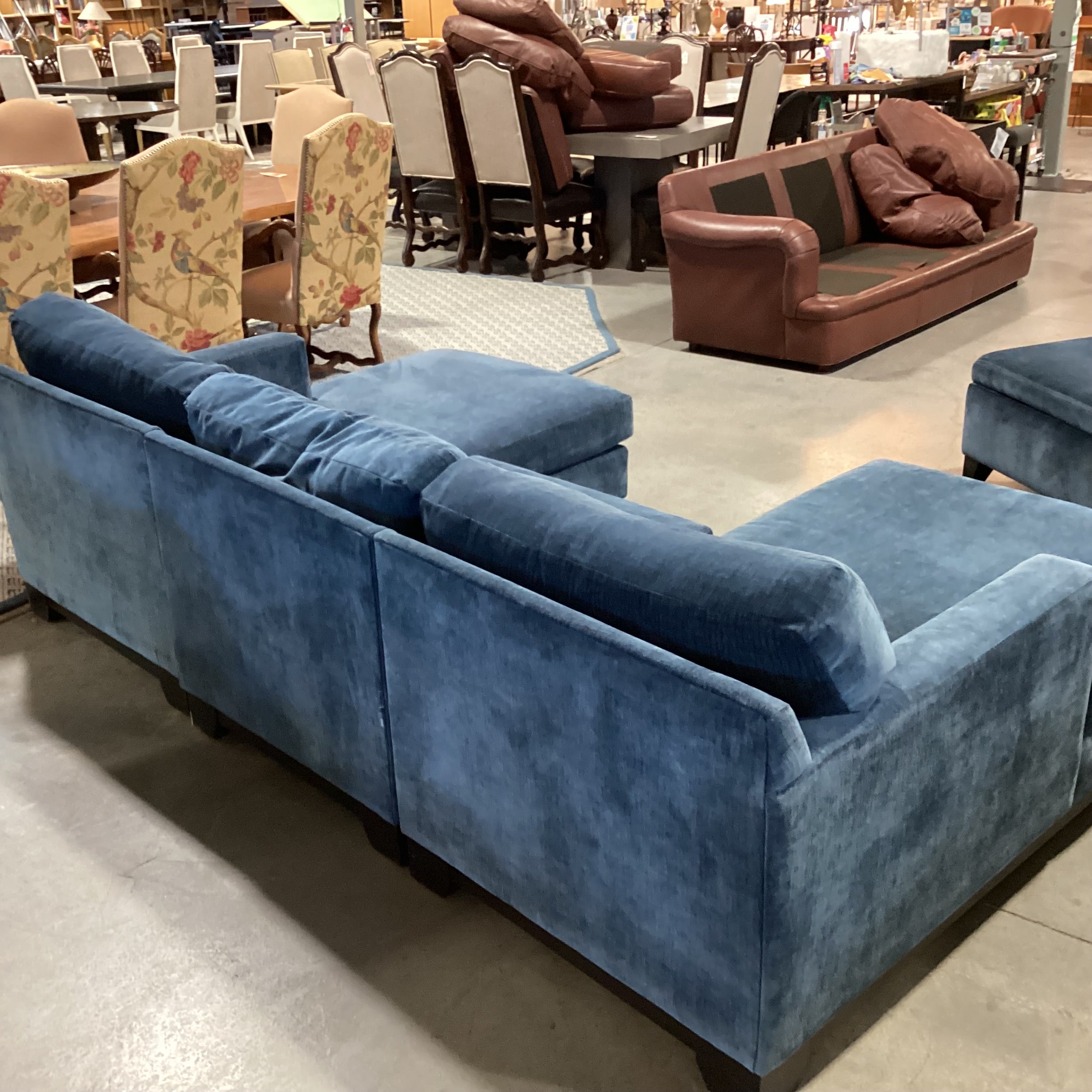 Jonathan Louis Blue Teal Chenille Velvet Woven 2 End Chaise with Storage Ottoman 4 Piece Sectional 103"x 64"x 64"x 30"