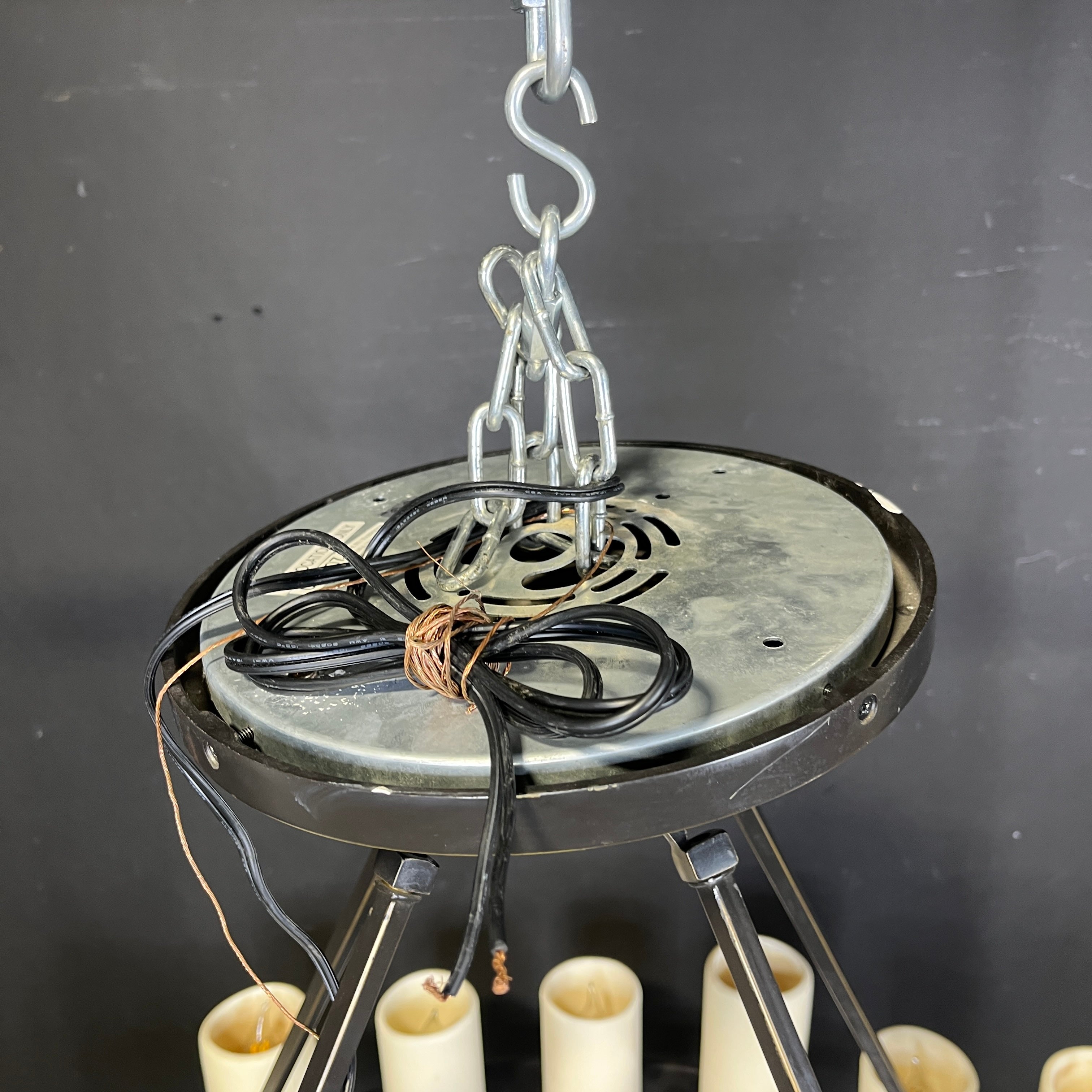 Restoration Hardware 20-Light Oil Rubbed Bronze with Faux Candle Shades Chandelier 40” Diameter x 28”