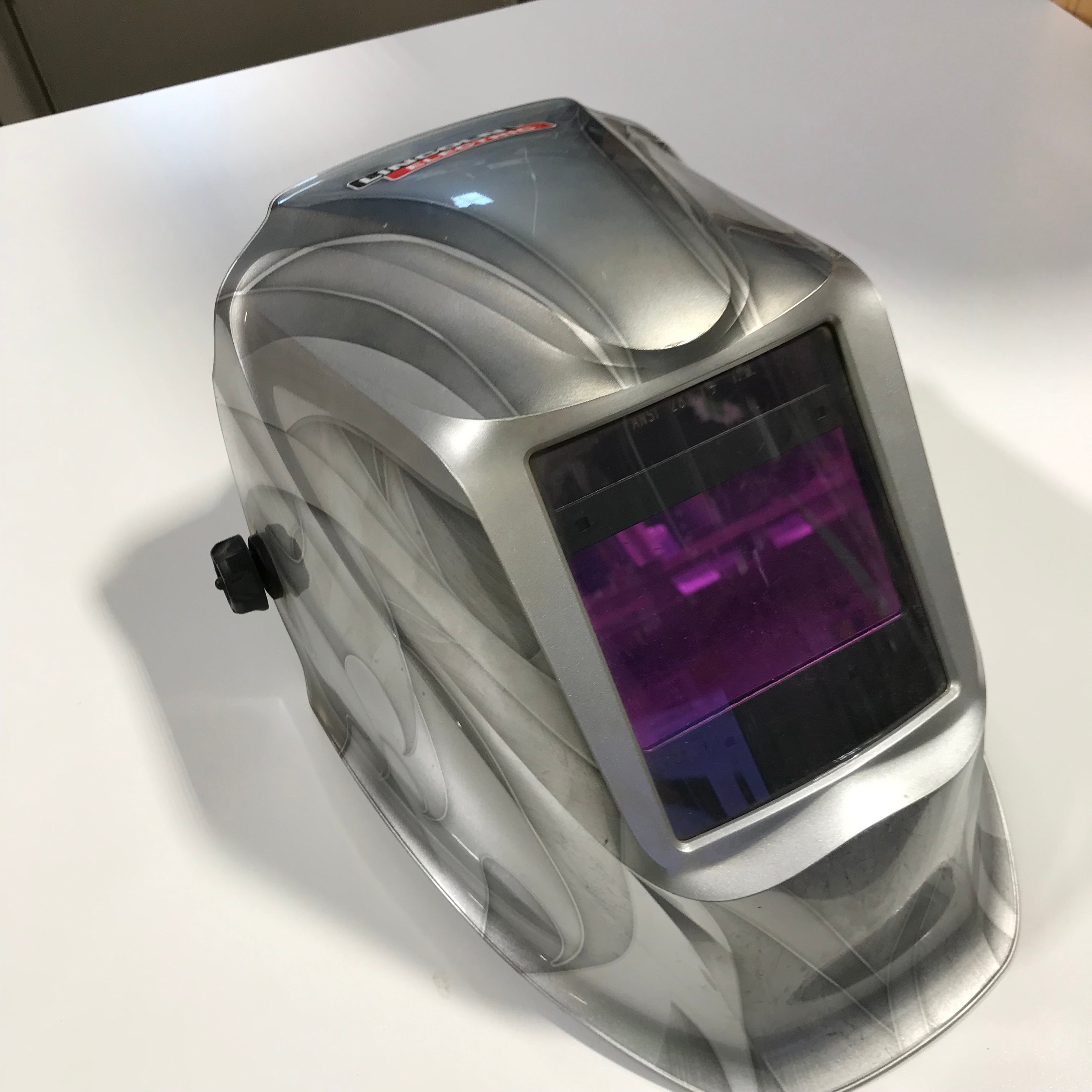 Lincoln Electric Viking 2450 Series ADF Welders Helmet