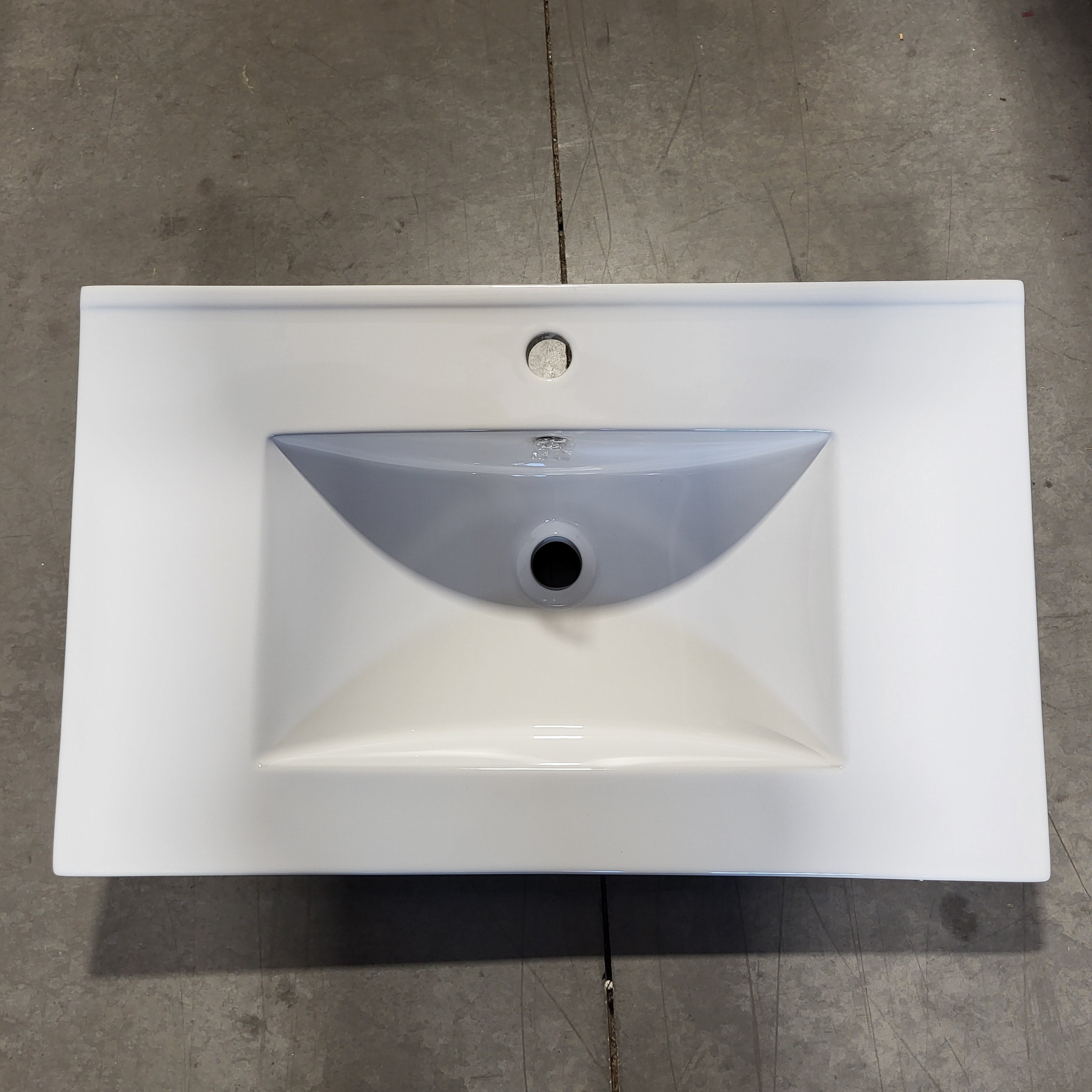 30"x 18"x 8" White Ceramic Sink