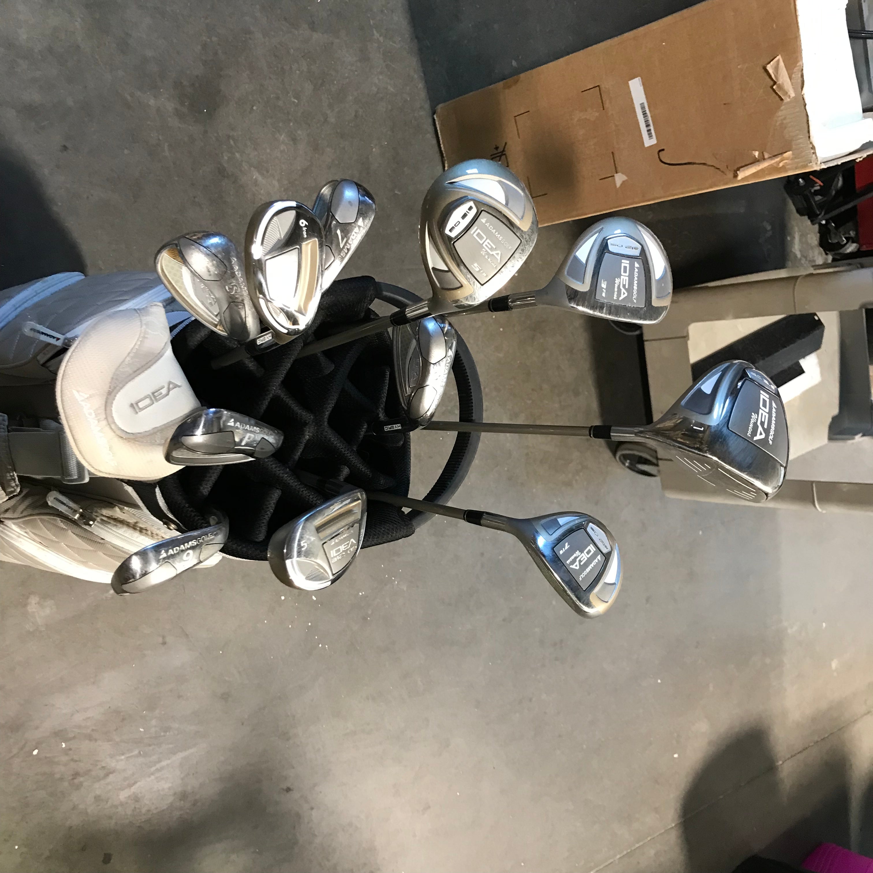 Adams Women's Golf Set With Bag