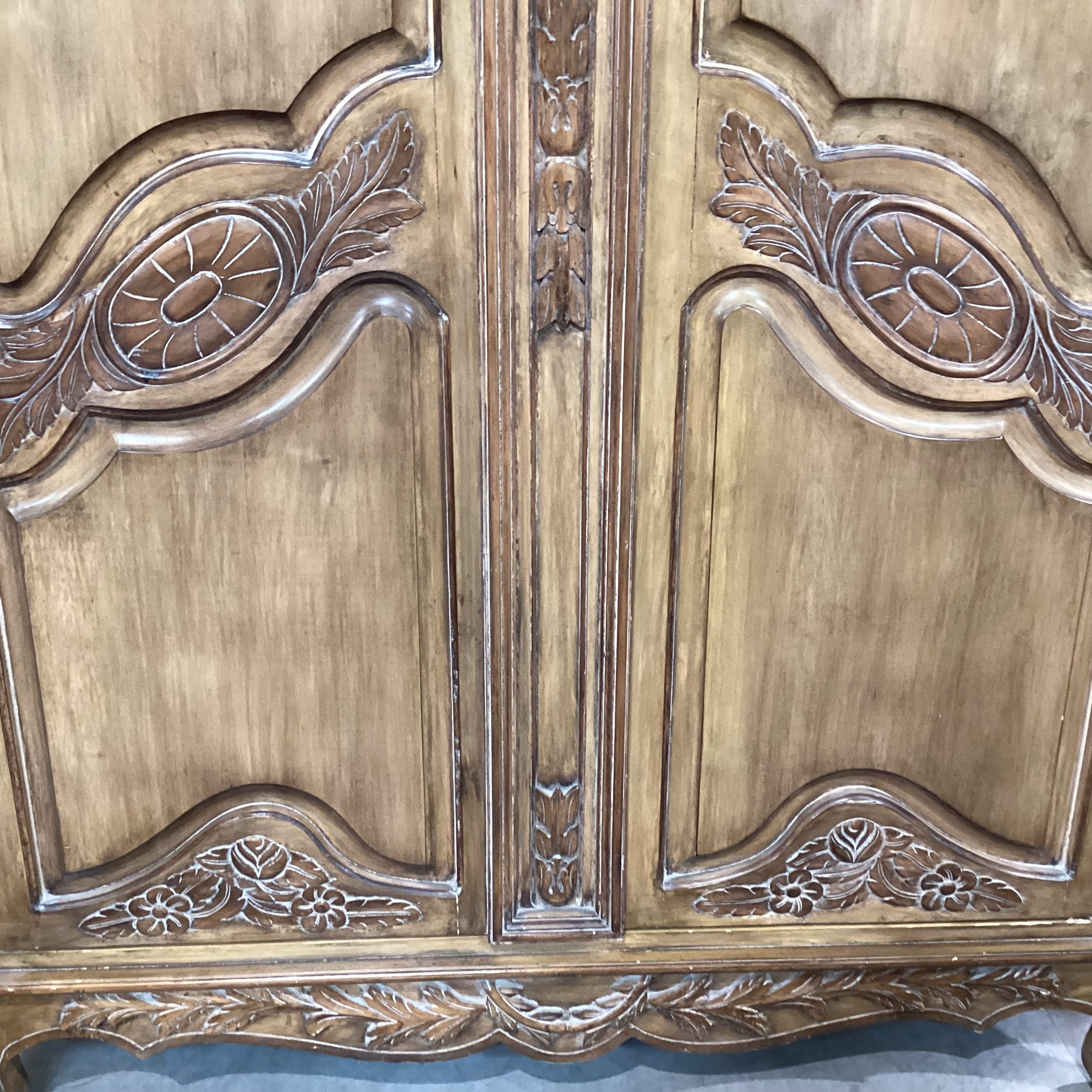 French Provincial Carved Wood with Light Washed Finish 2 Door 3 Drawer Armoire 60"x 26"x 93"