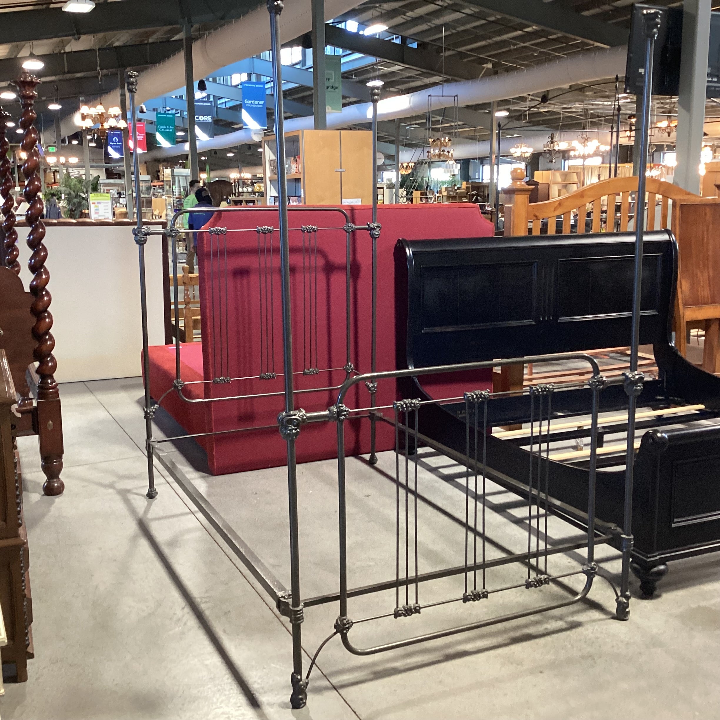 FULL Vintage Finished Cast Iron Bed Set 55"x 85"x 86"