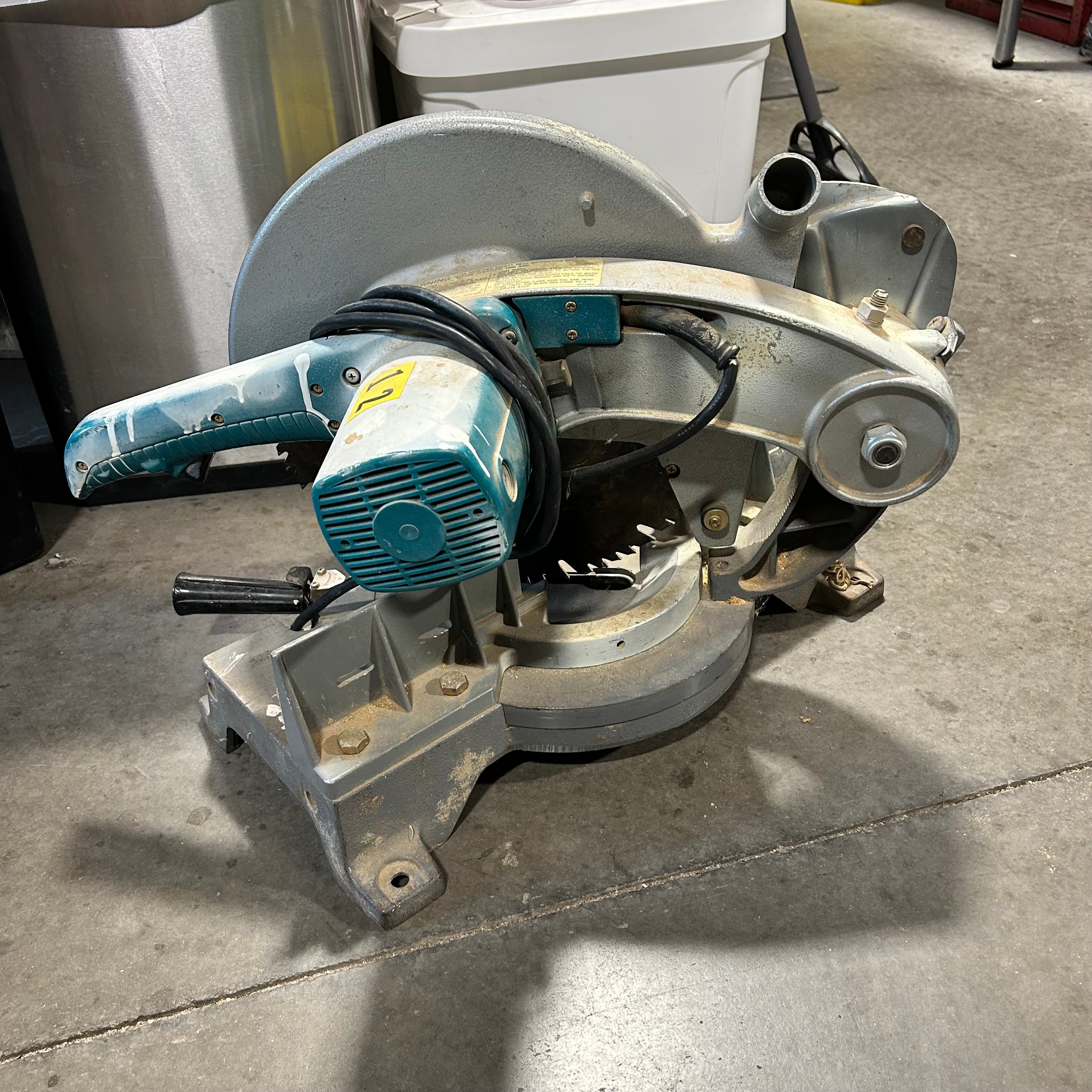 Makita 12 " Miter Saw