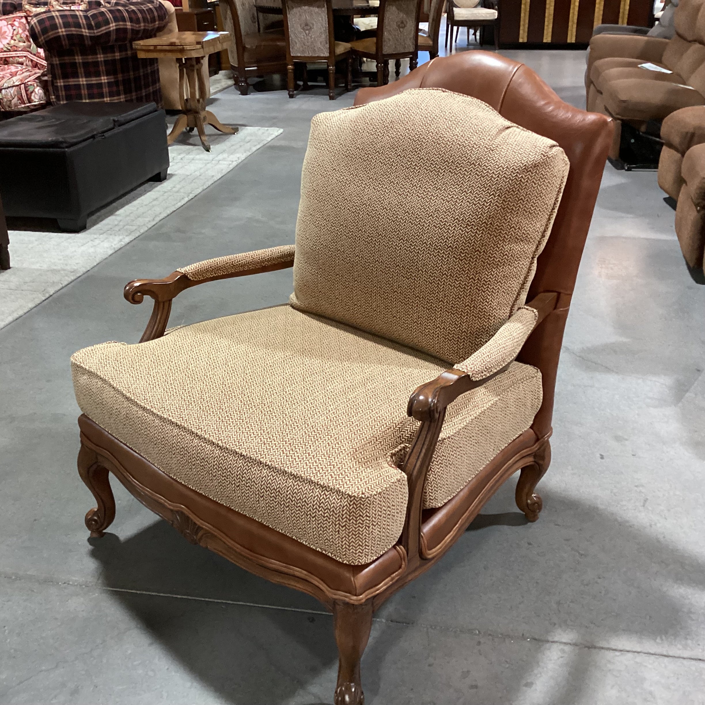 Ethan Allen Carved Wood Leather Gold & Burnt Orange Woven Bergere Chair 36"x 40"x 42"