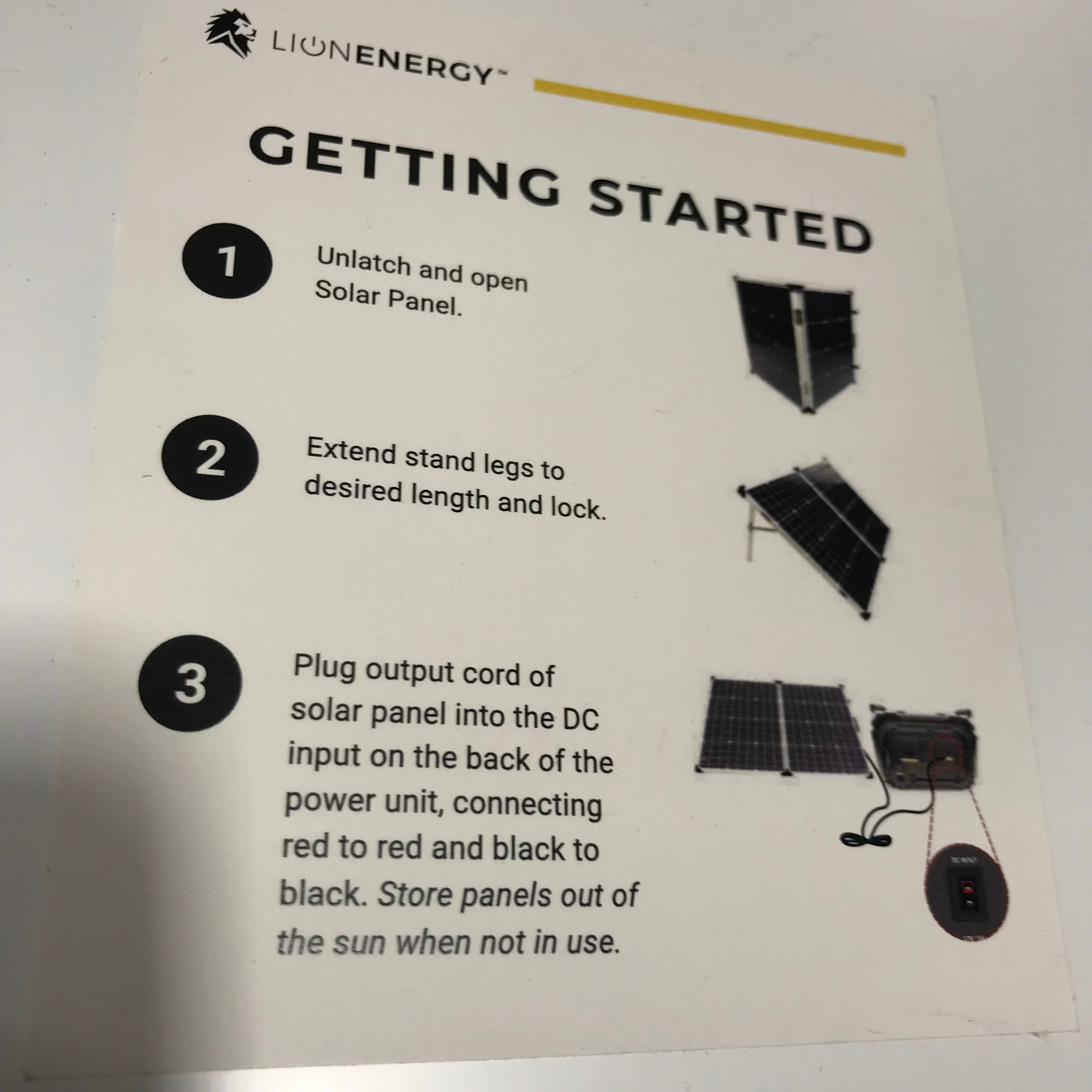 Lion Energy 100W 12V Portable Solar Panel