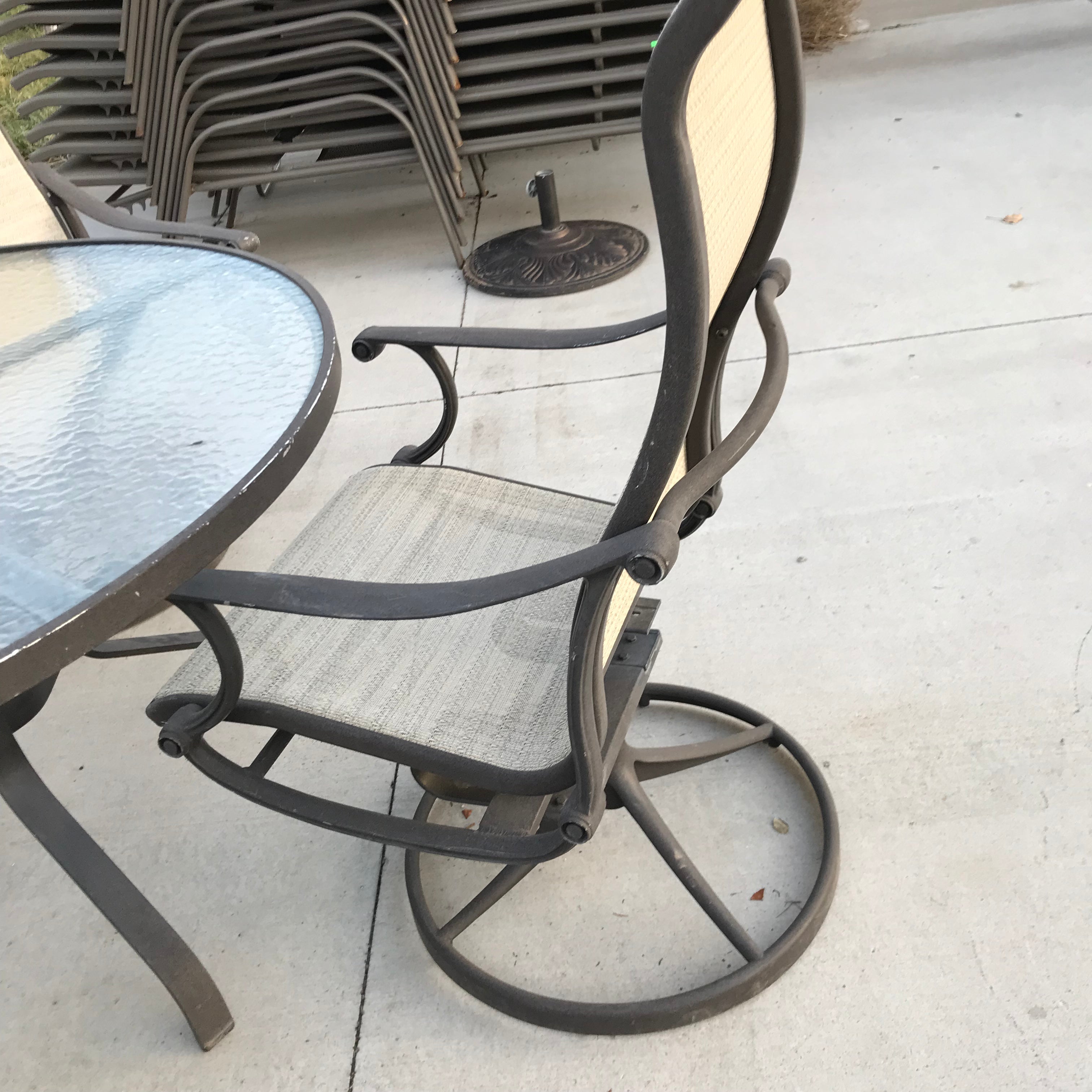 Glass Patio Table Set w/(4)Chairs