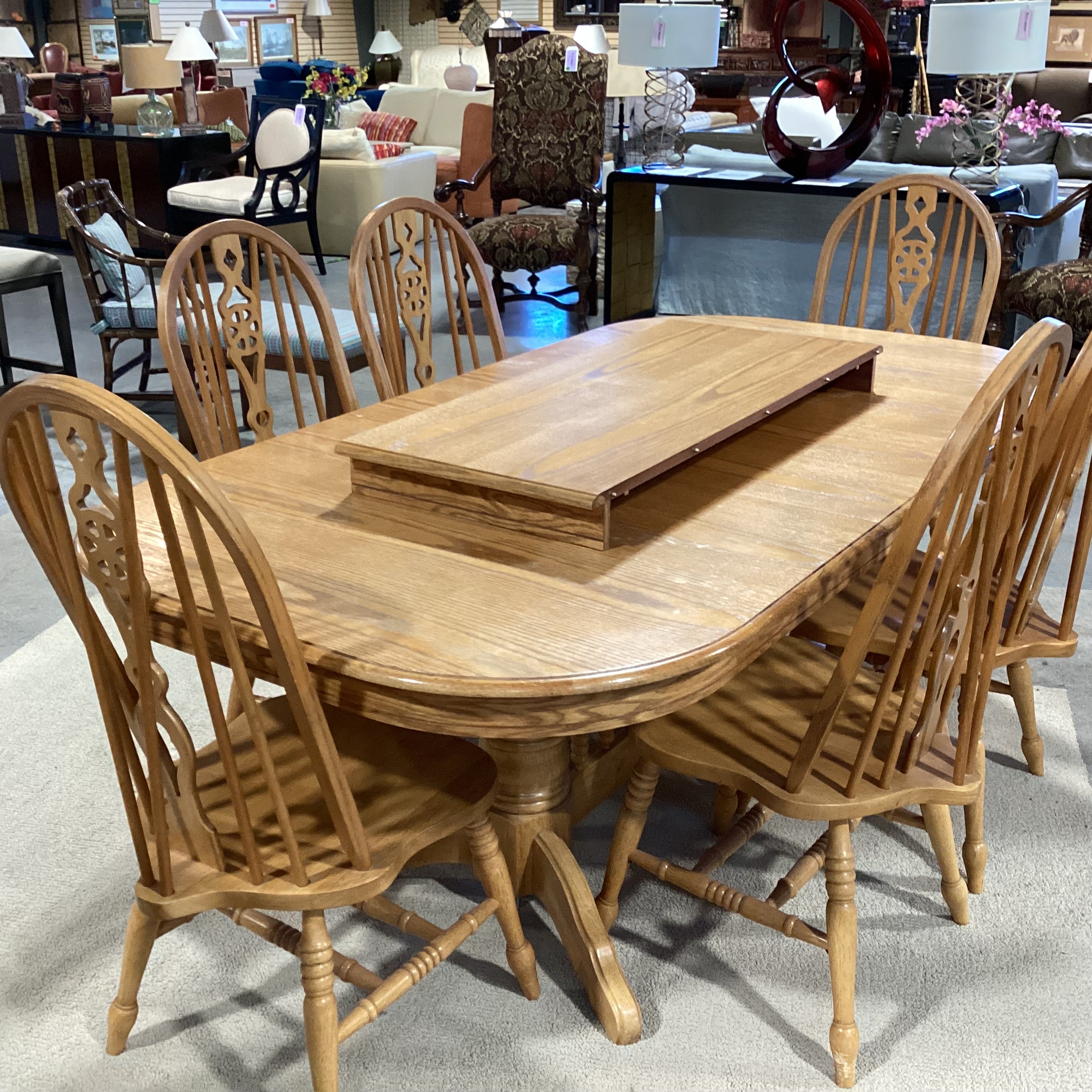 Winners Only Oak & Veneer Windsor Style with 2 Leaves & Trestle Table & 6 Chairs Dining Set 60" to 96"x 42"x 30"