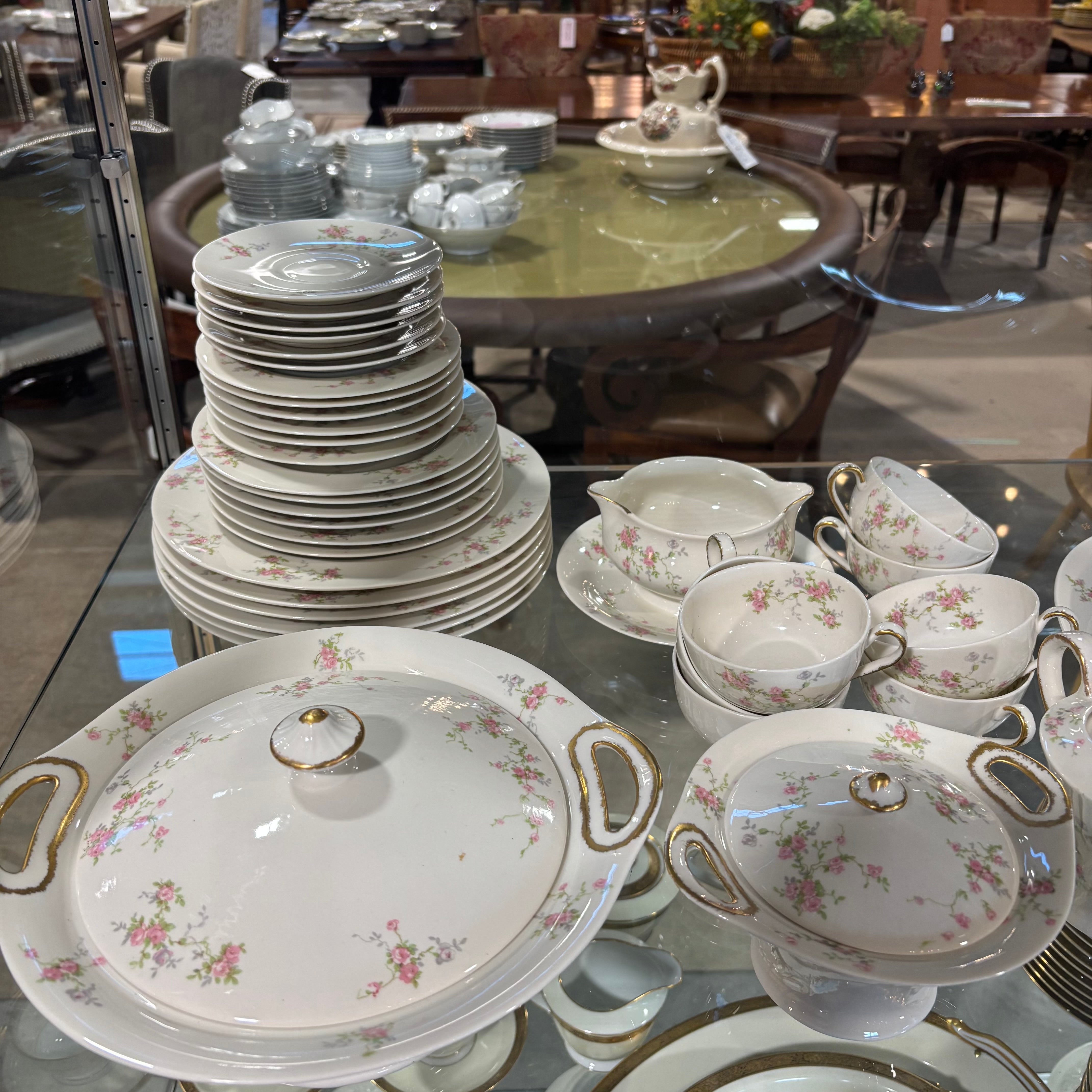 Set of 48 Pieces Haviland "Pink Spray" China Dinnerware