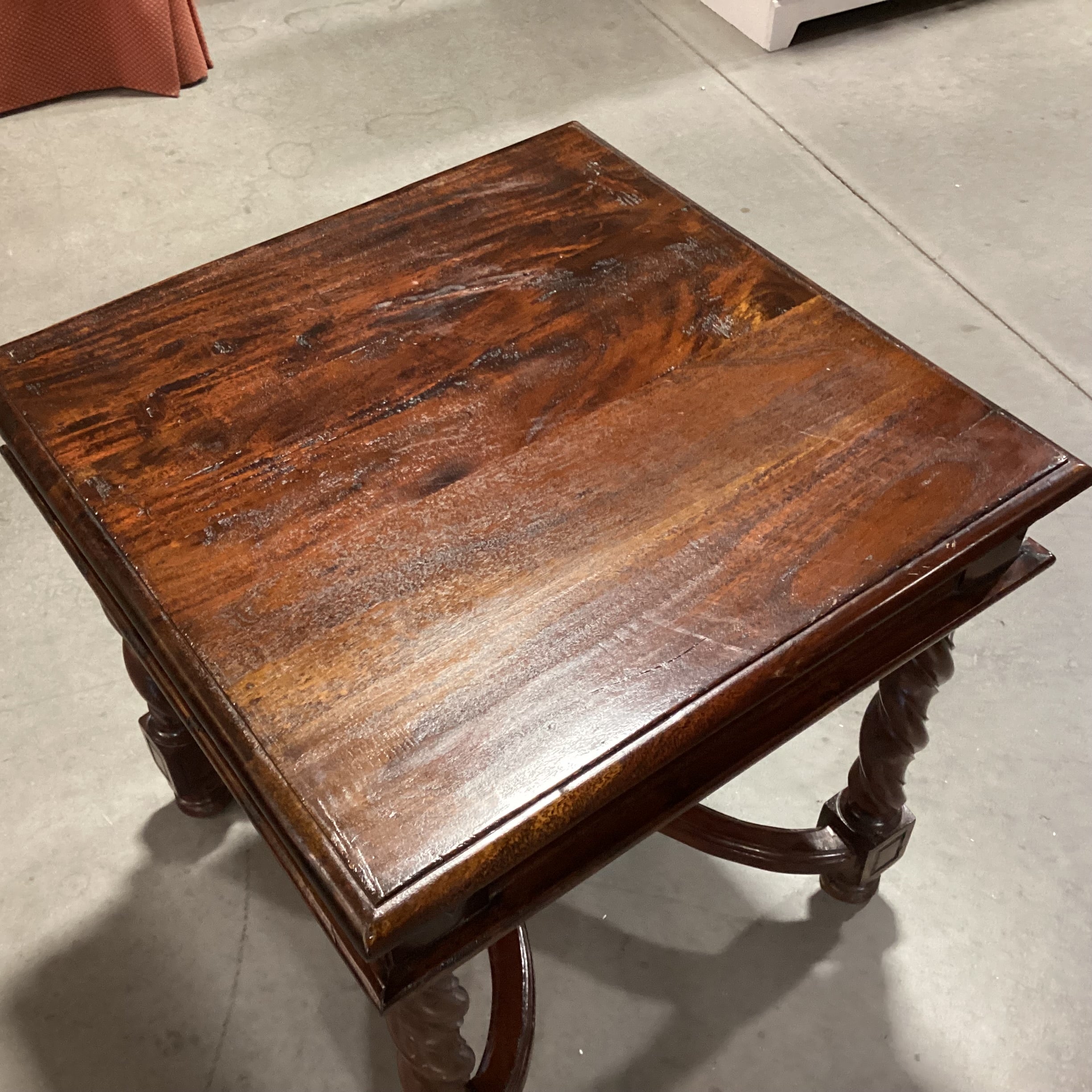 Dark Finish Ornate Carved Twist & Trestle End Table 24"x 24"x 24"