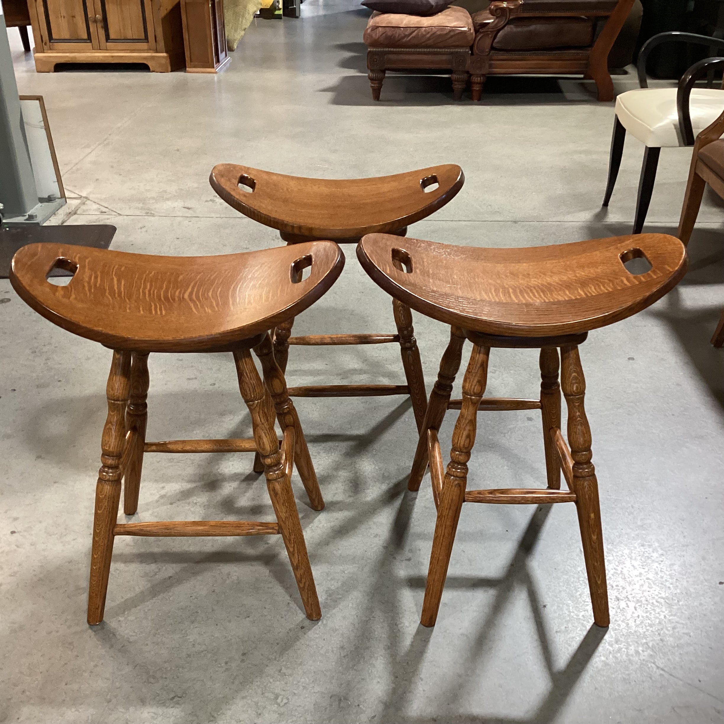 SET of 3 Solid Finished Carved Oak Swivel Saddle Seat Barstools 24"