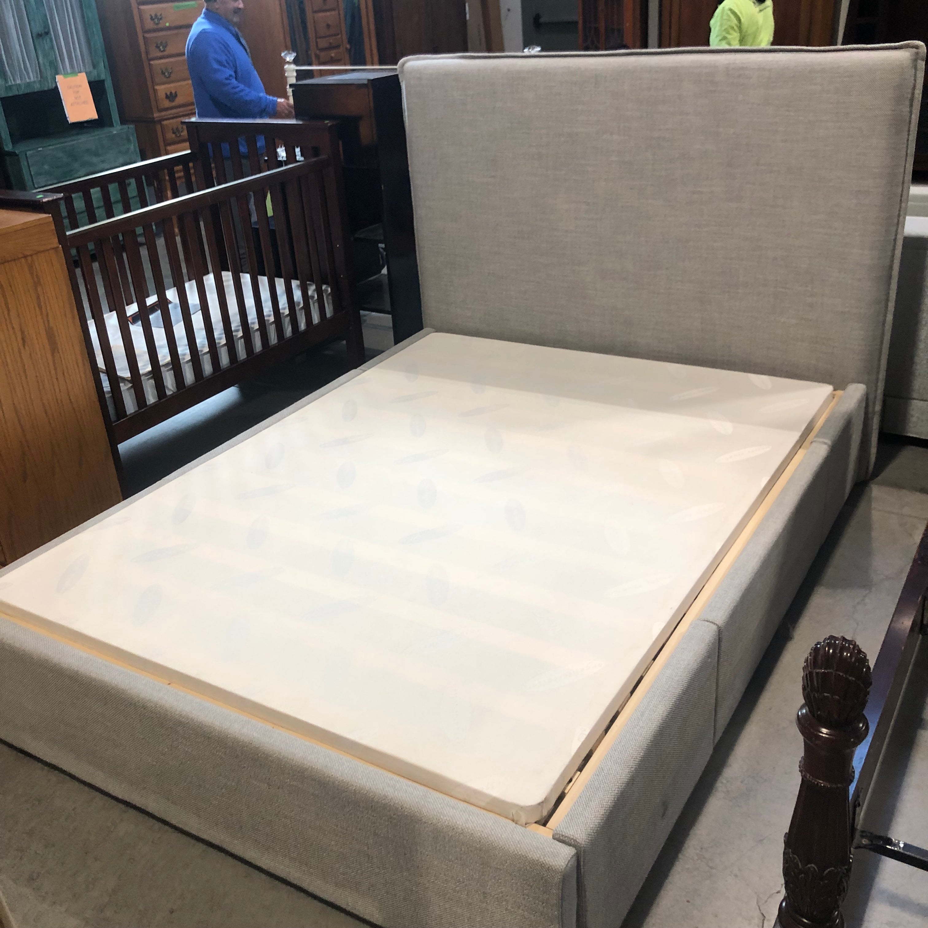 Queen Crate & Barrel Arvada Flange Upholstered 3 Drawer Storage Bed Set 95.5"x 66.5"x 45"