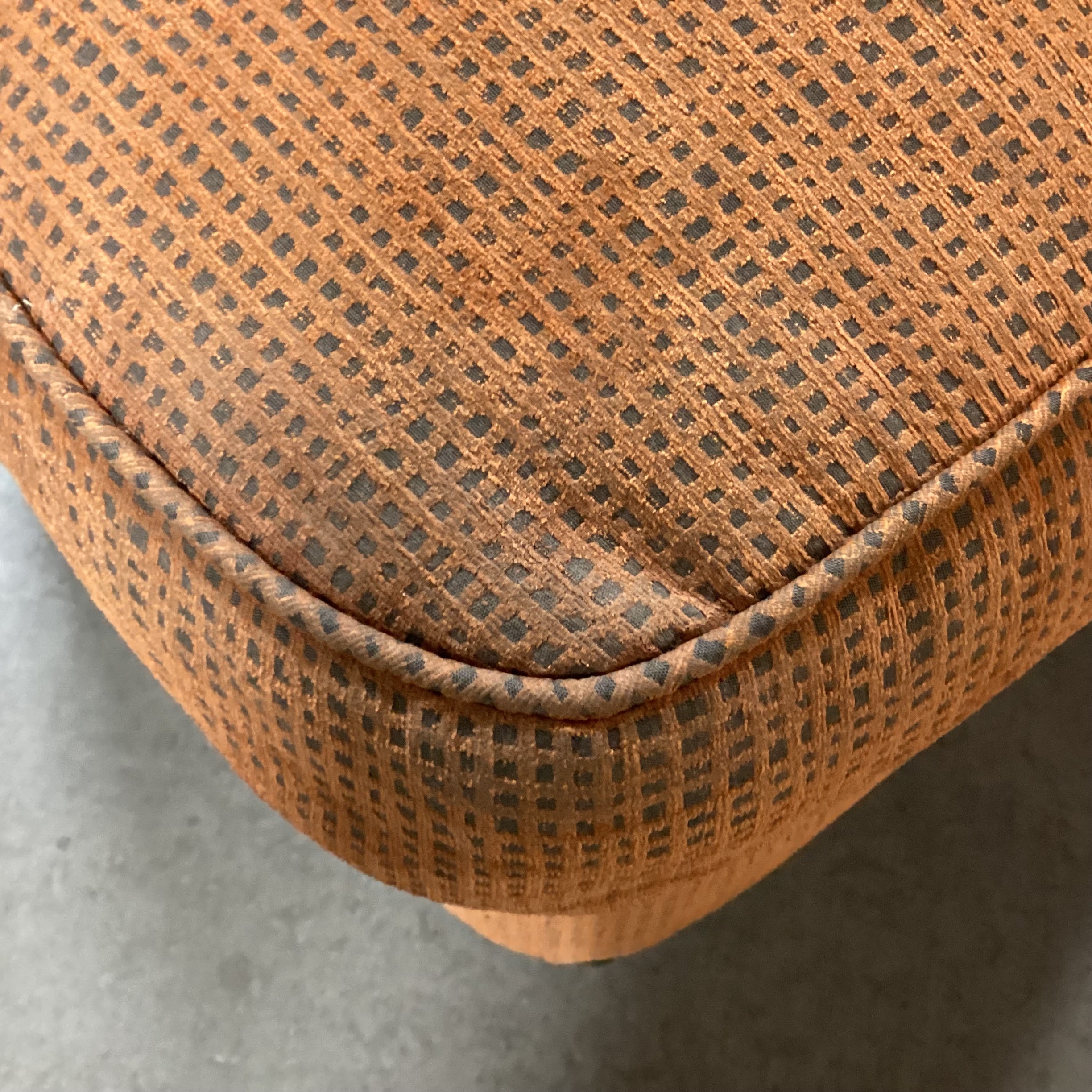 Vintage Mid Century Modern Burnt Orange Woven with Geometric Pillow Chair 32"x 34"x 35"