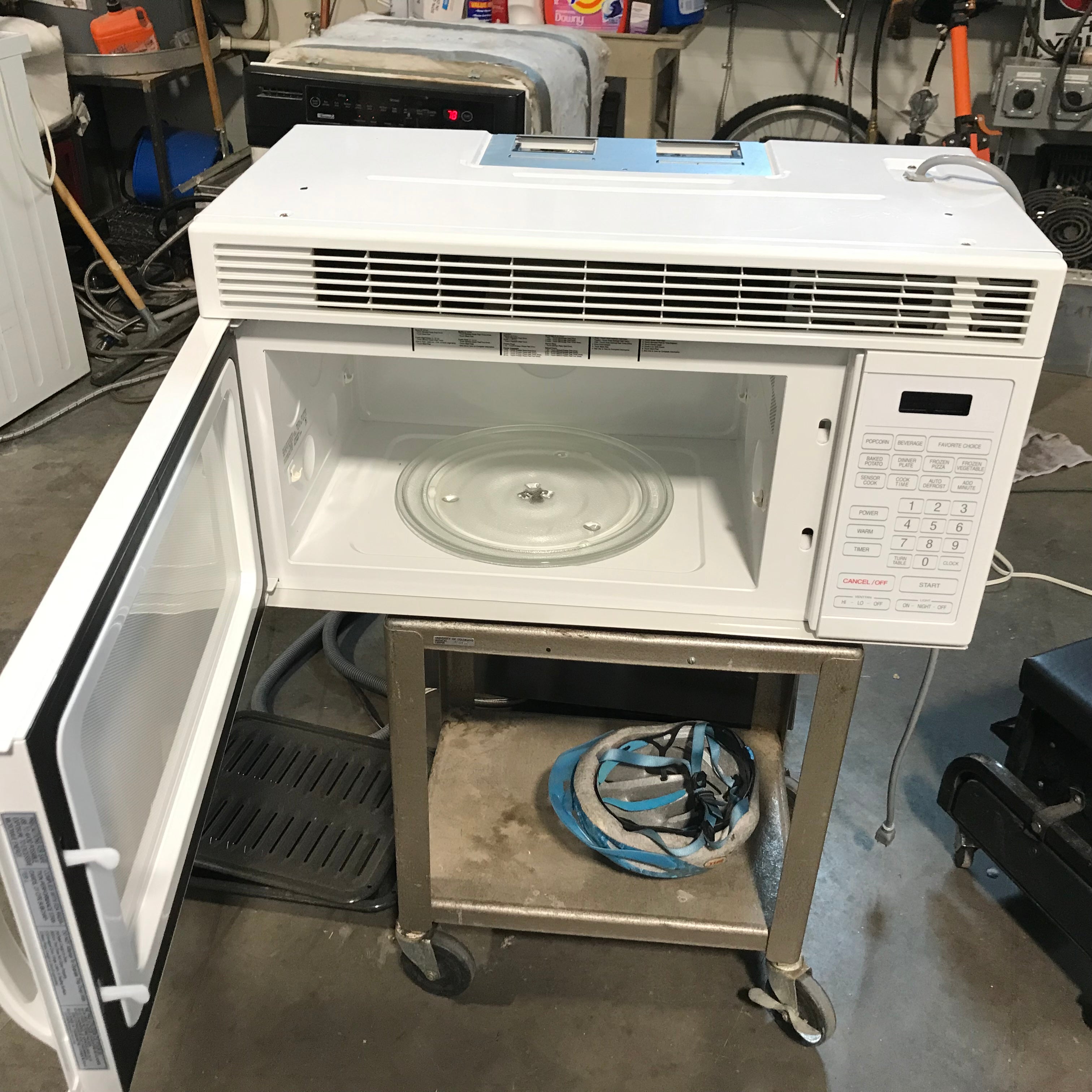Maytag White Over-The-Range Microwave 30"x 15"x 17"