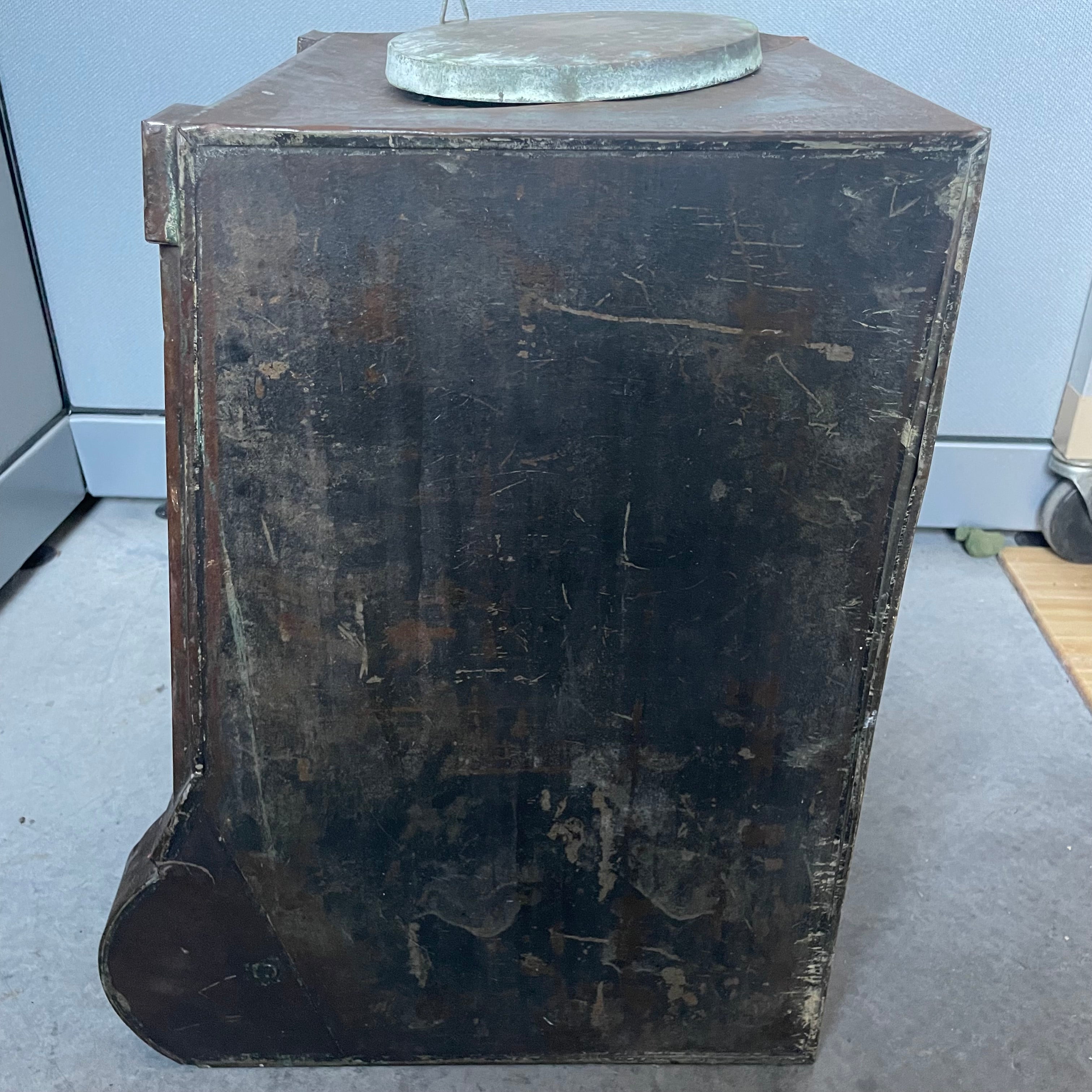 Antique General Store Metal Handpainted Toleware Formosa Tea Dispenser, 12.25"x 15"x 19.5"