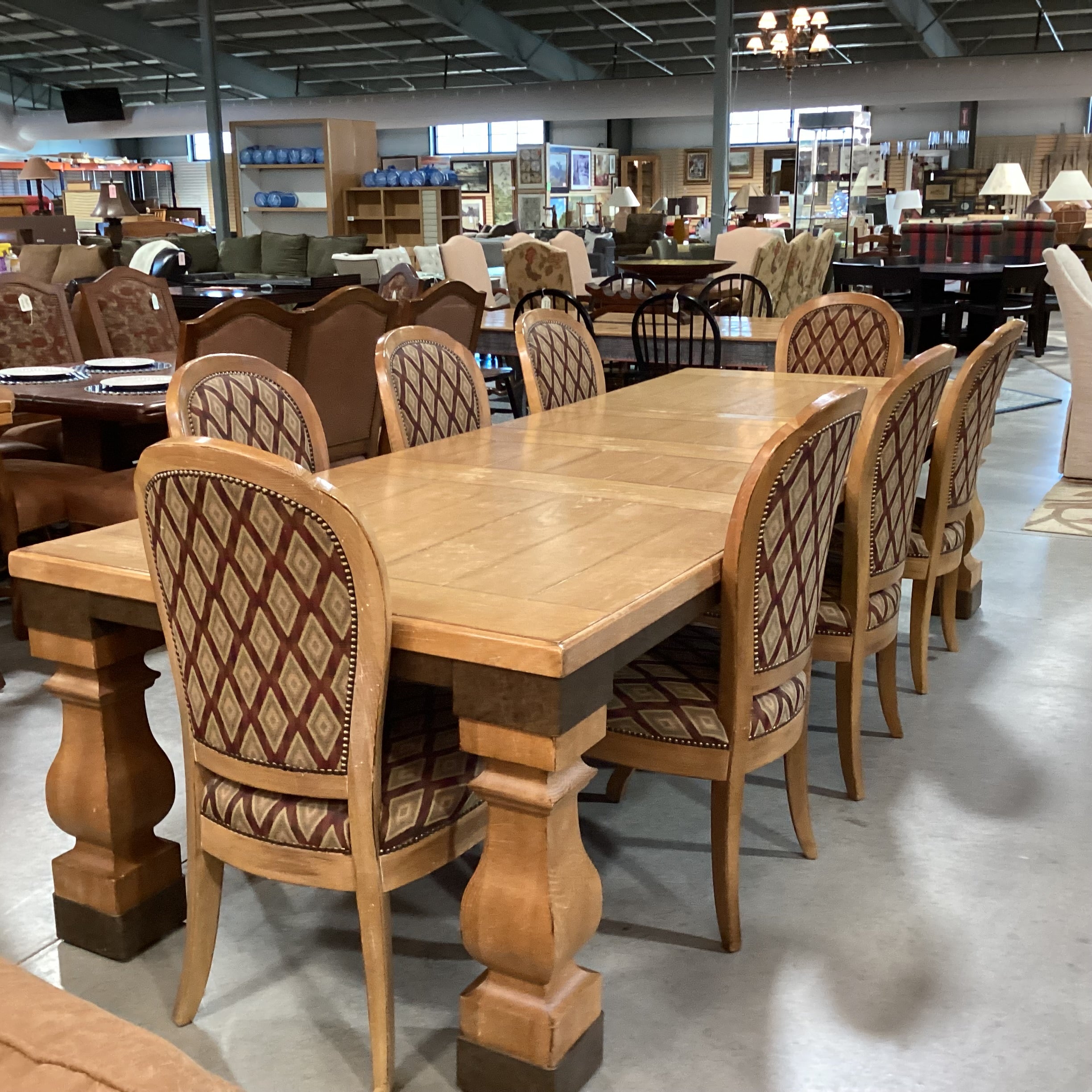 Light Finish Wood & Metal Edge Detail 2 Leaves Table with 8 Diamond Upholstered Chairs Dining Set 78" to 118"x 44"x 30.5"