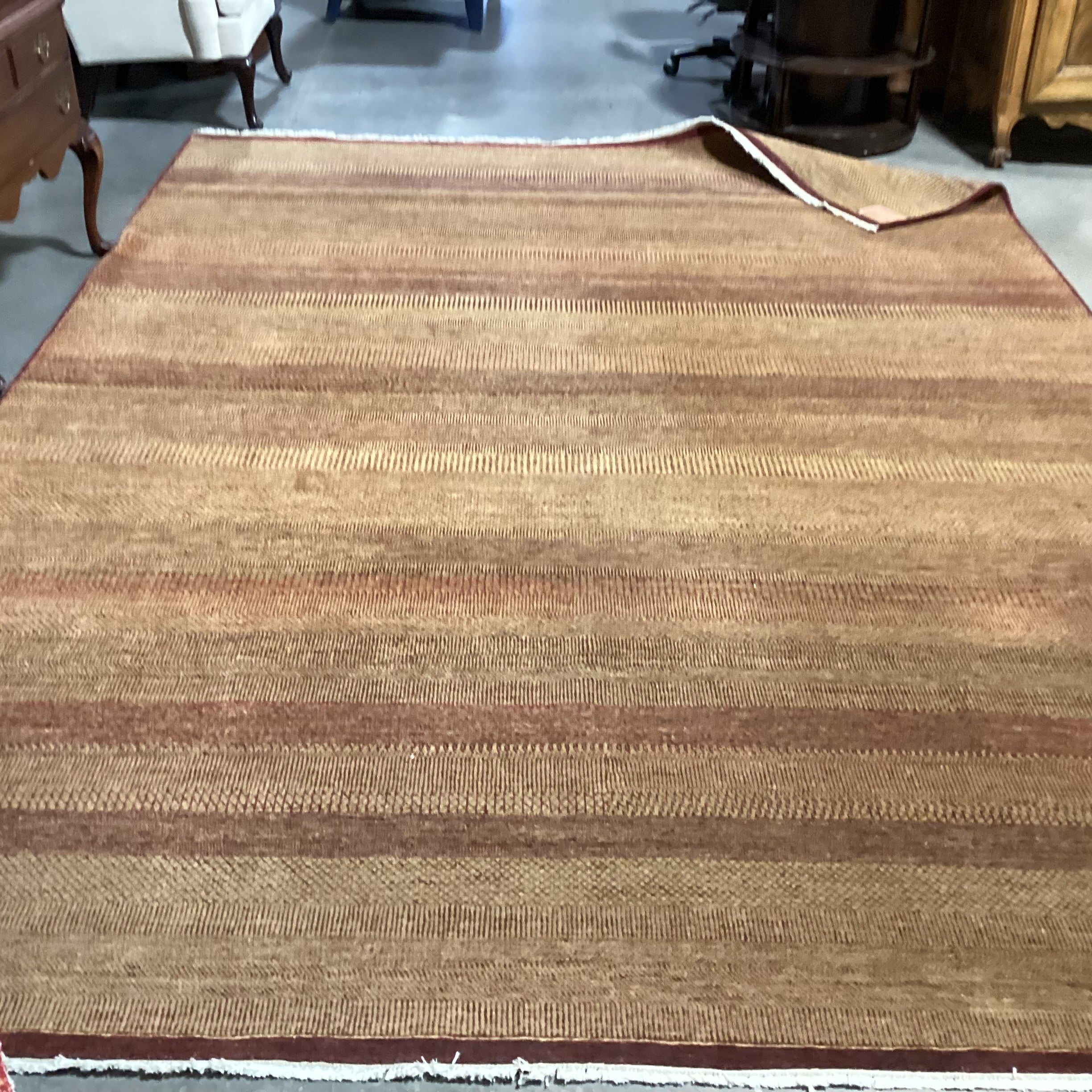 Mahindra Black Mountain Looms Tan & Red Hand Woven Wool Rug 9'x 12'3"