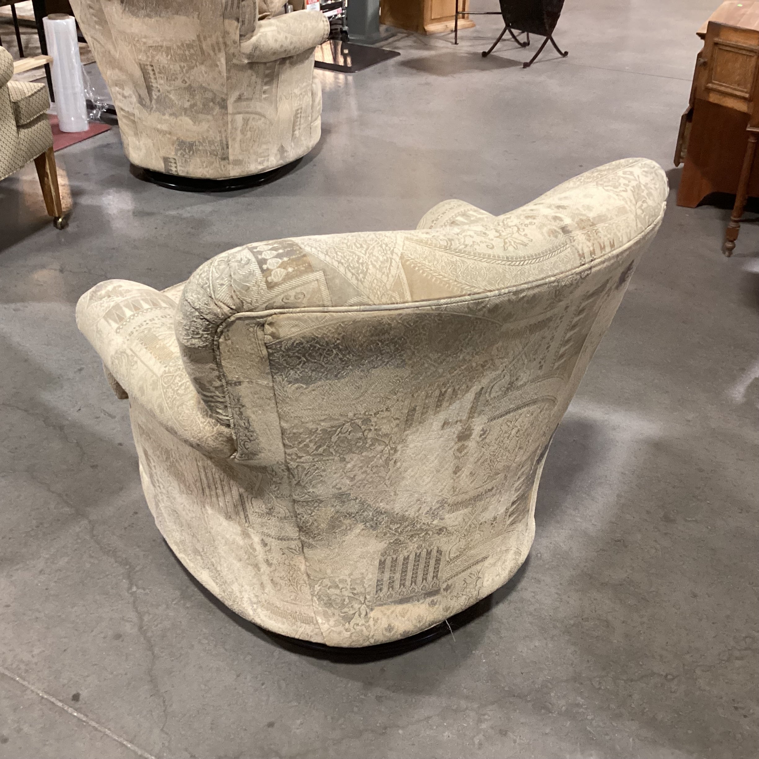 Rowe Furniture Cream Gold Grey Multi Design Swivel Rock Chair 33"x 34"x 33"