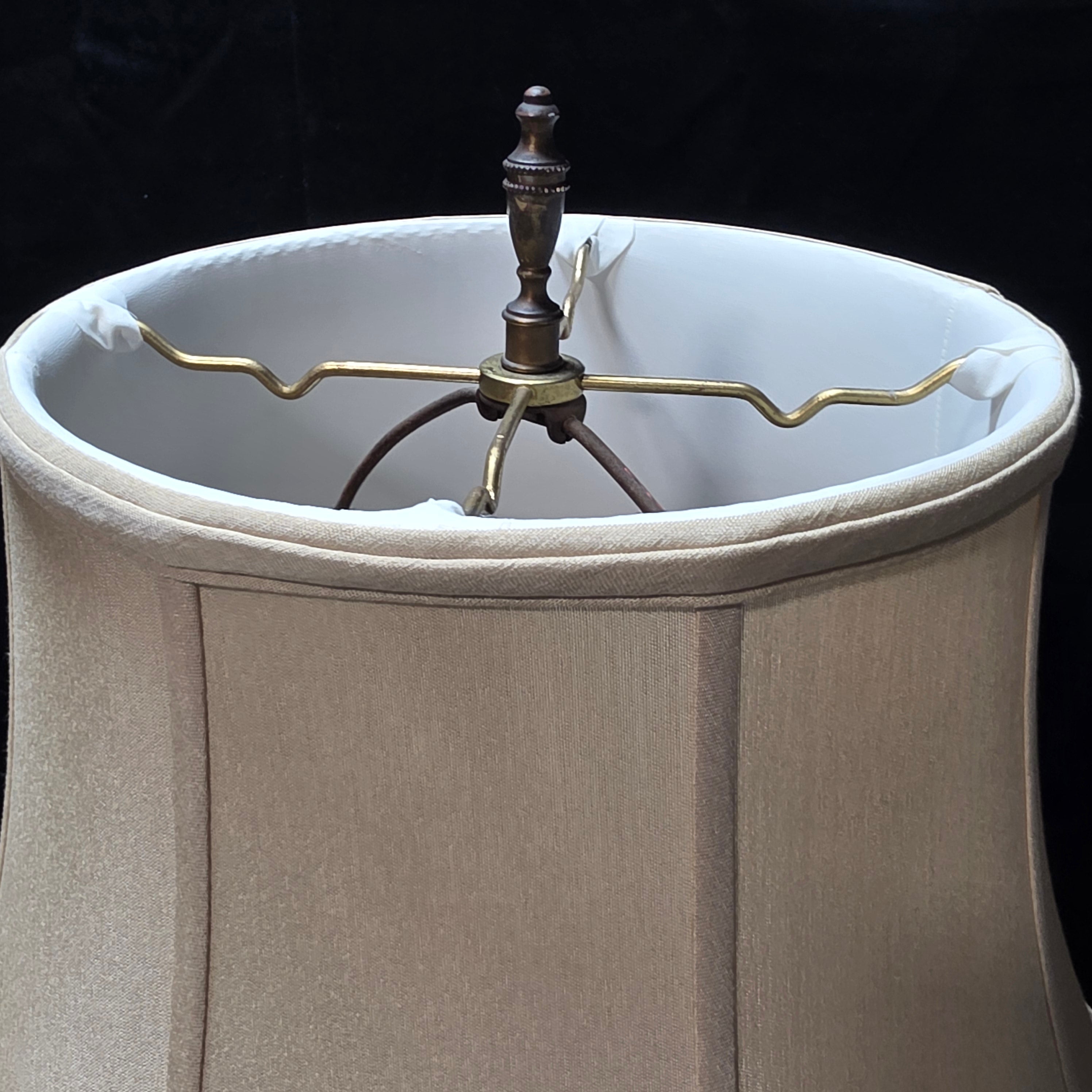 Vintage Queen Anne Style Table Lamp 21"x17"x59"