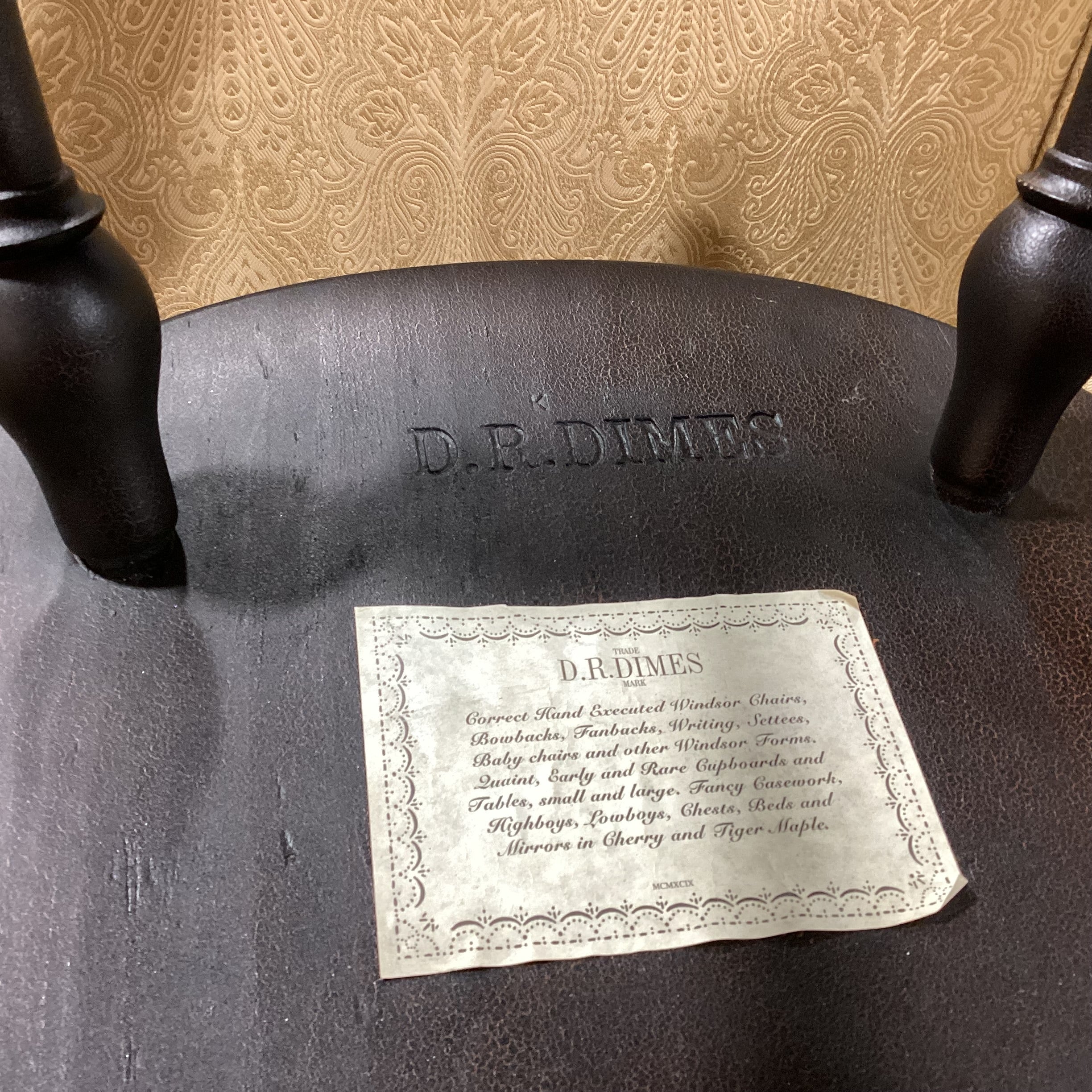 SET of 6 D. R. Dimes Vintage Black Antiqued Crackle Finish Windsor Style Dining Chairs 26"x 22"x 42"