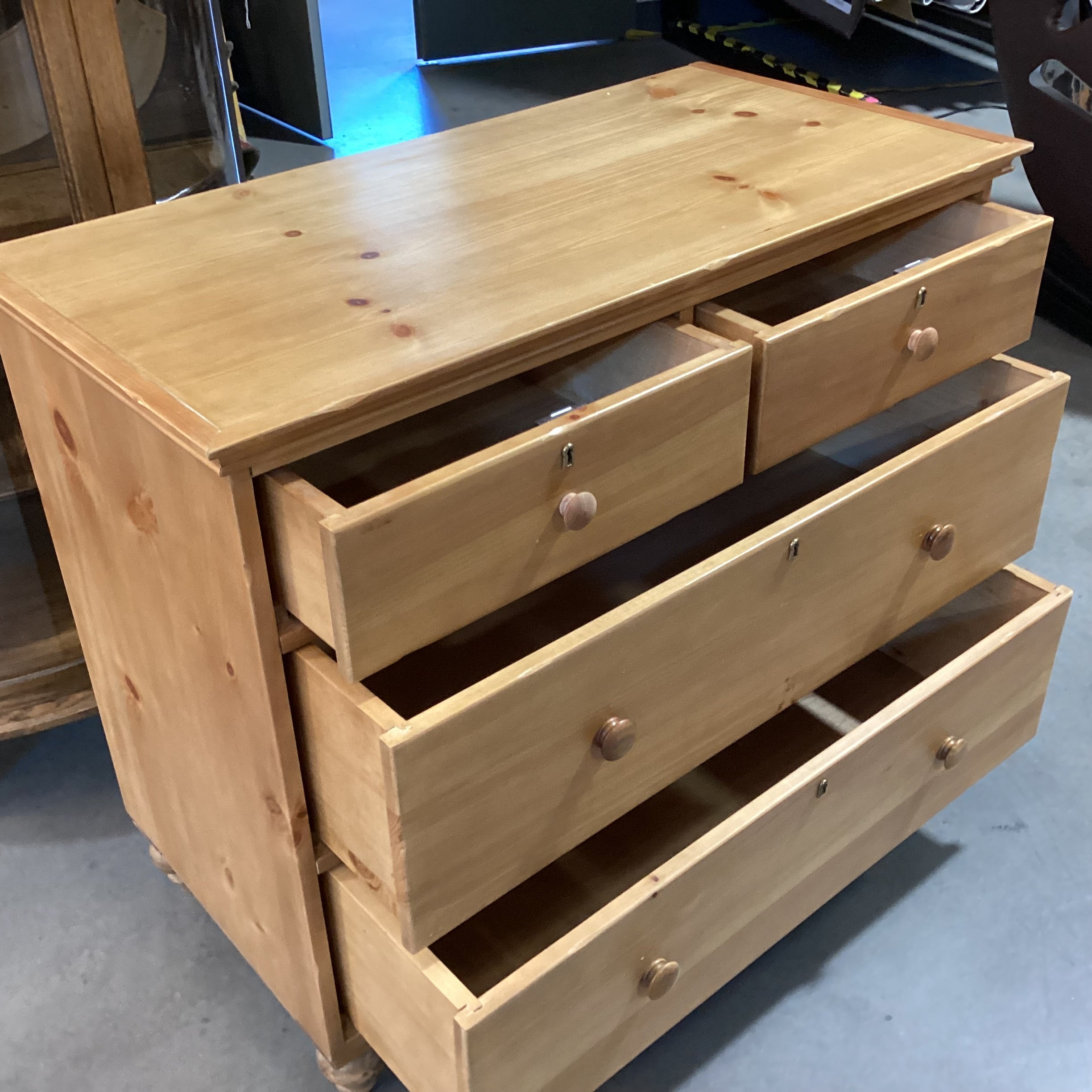 Natural Pine 4 Drawer Keyhole Accent Chest 42"x 21"x 36"